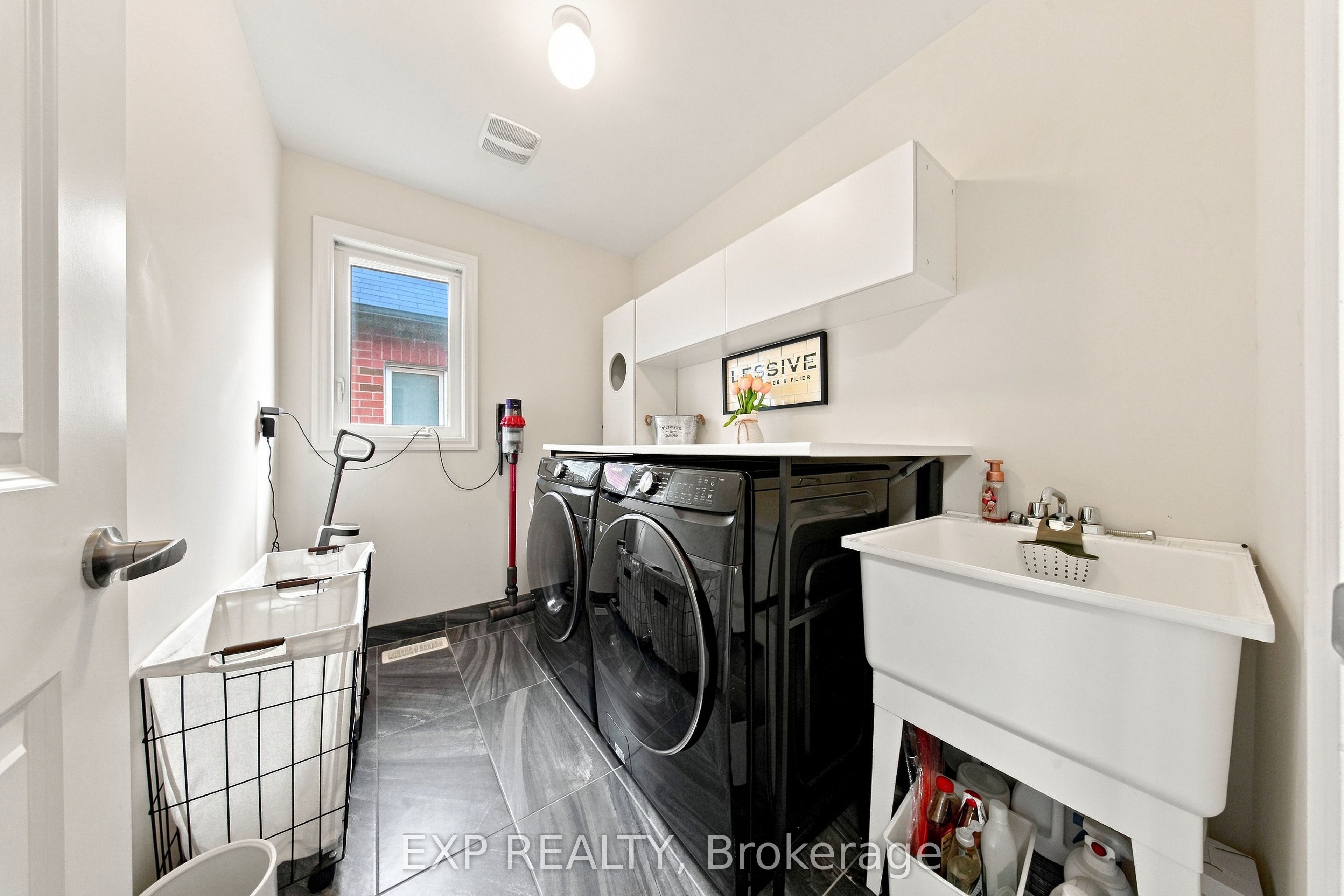 39 Purdy Place Property Photo 23