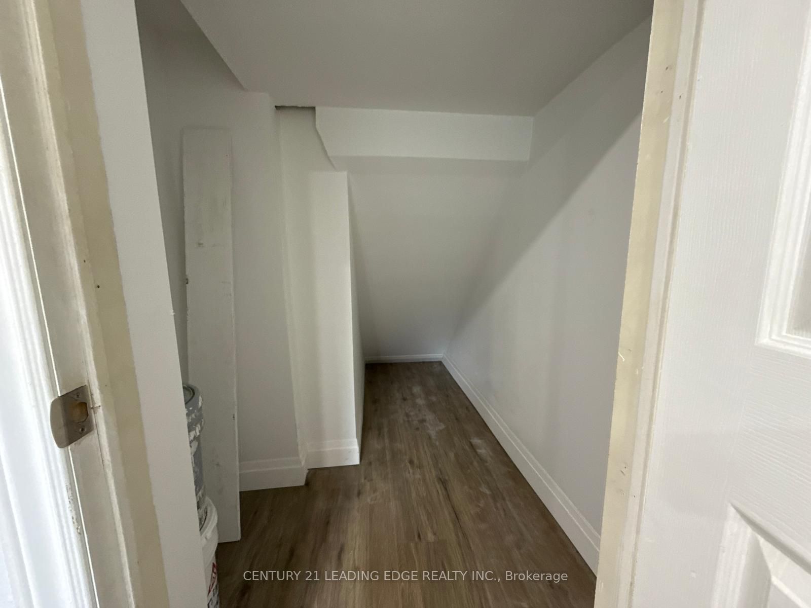 753 Glenforest Street Lower Property Photo 12