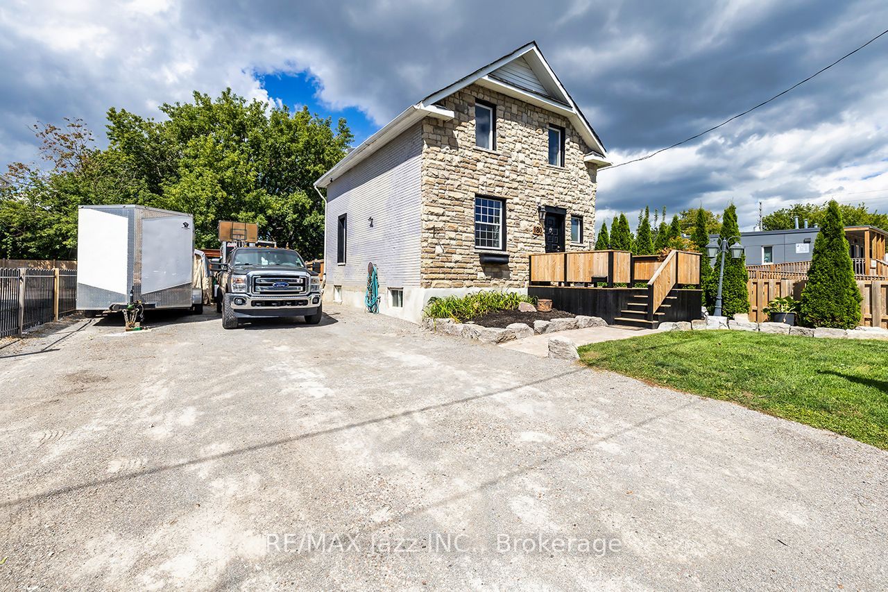 180 Olive Avenue Property Photo 2