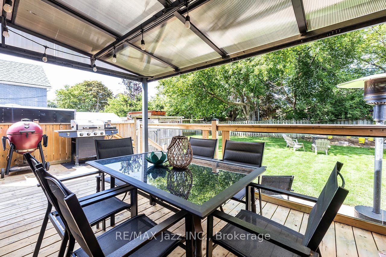 180 Olive Avenue Property Photo 7