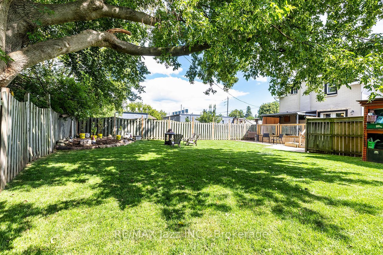 180 Olive Avenue Property Photo 8