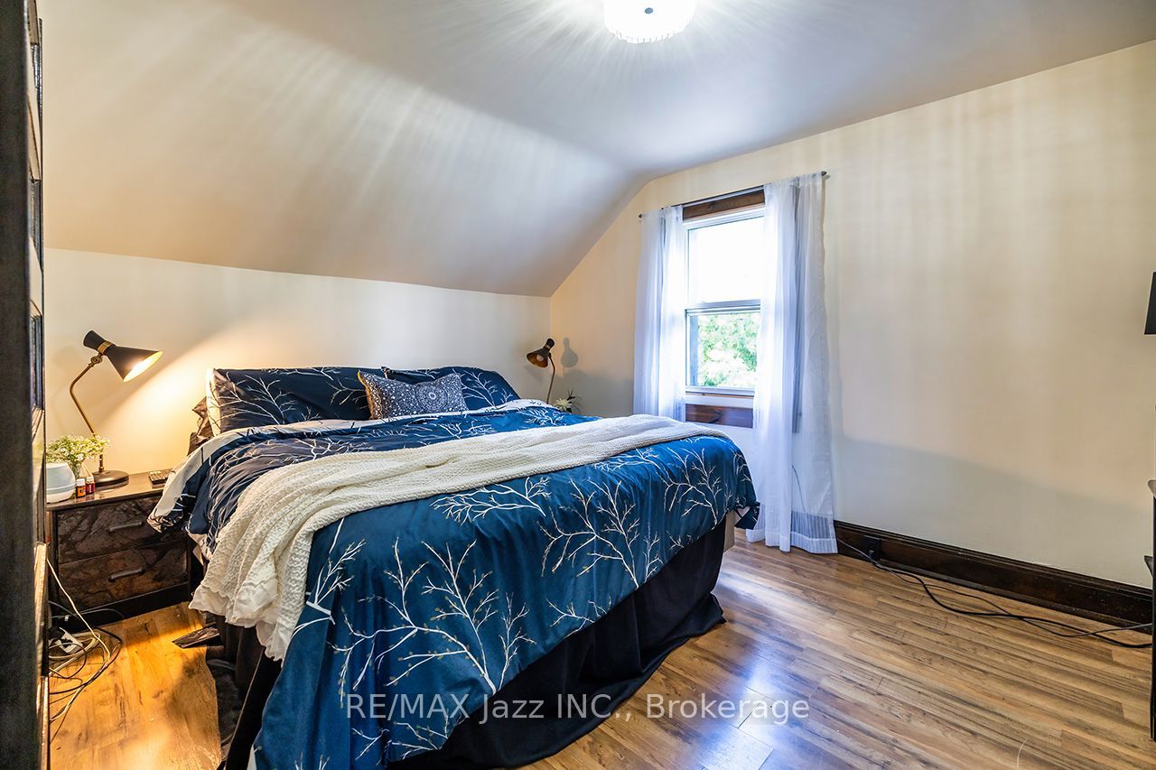 180 Olive Avenue Property Photo 12