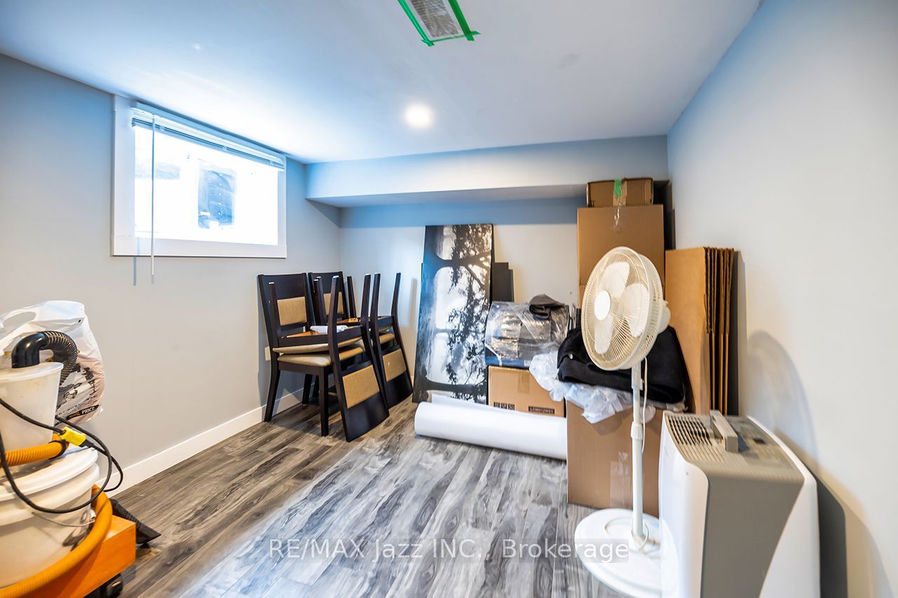 180 Olive Avenue Property Photo 18