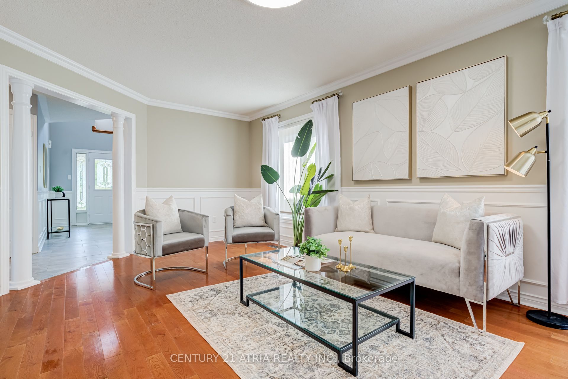14 Robert Attersley Drive W Property Photo 7