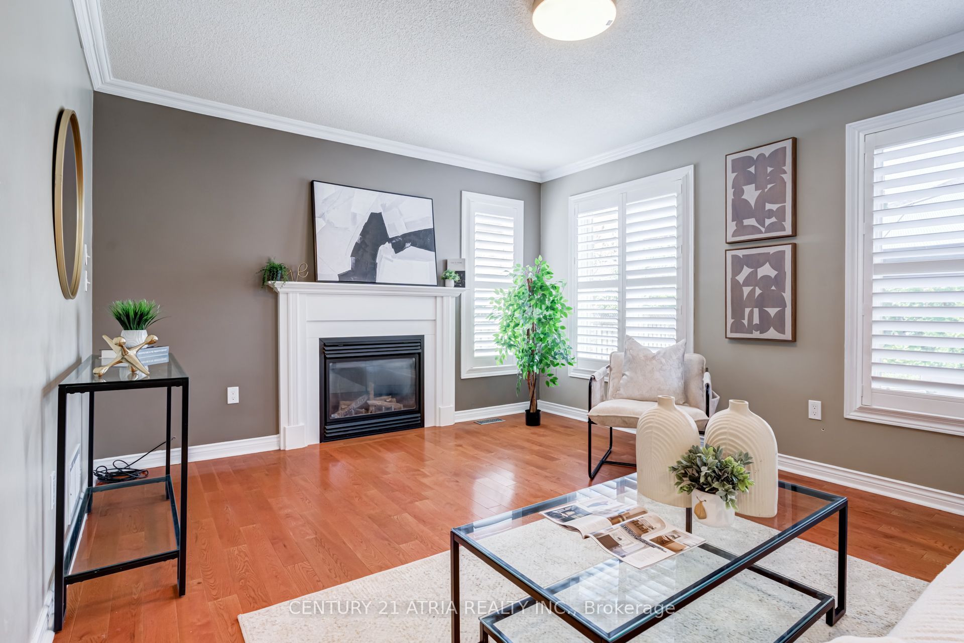 14 Robert Attersley Drive W Property Photo 15