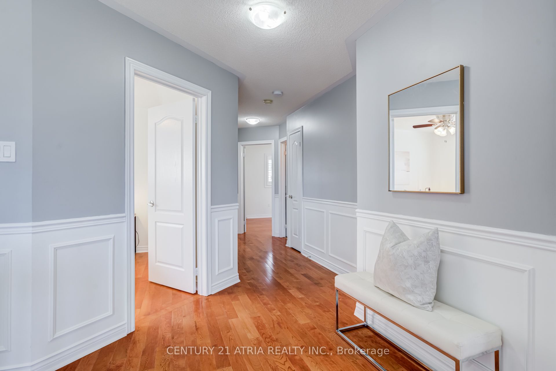14 Robert Attersley Drive W Property Photo 26
