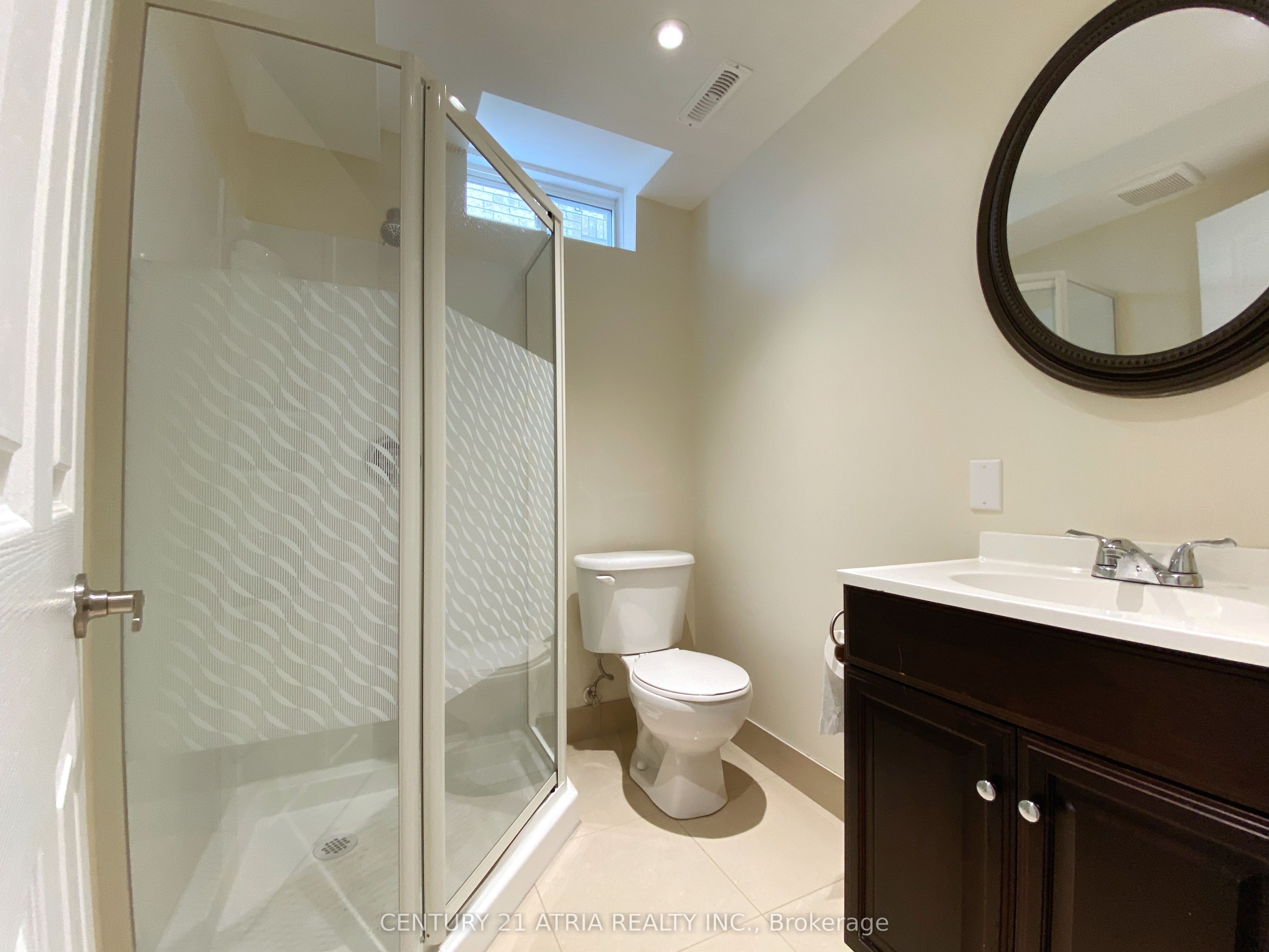 14 Robert Attersley Drive W Property Photo 44