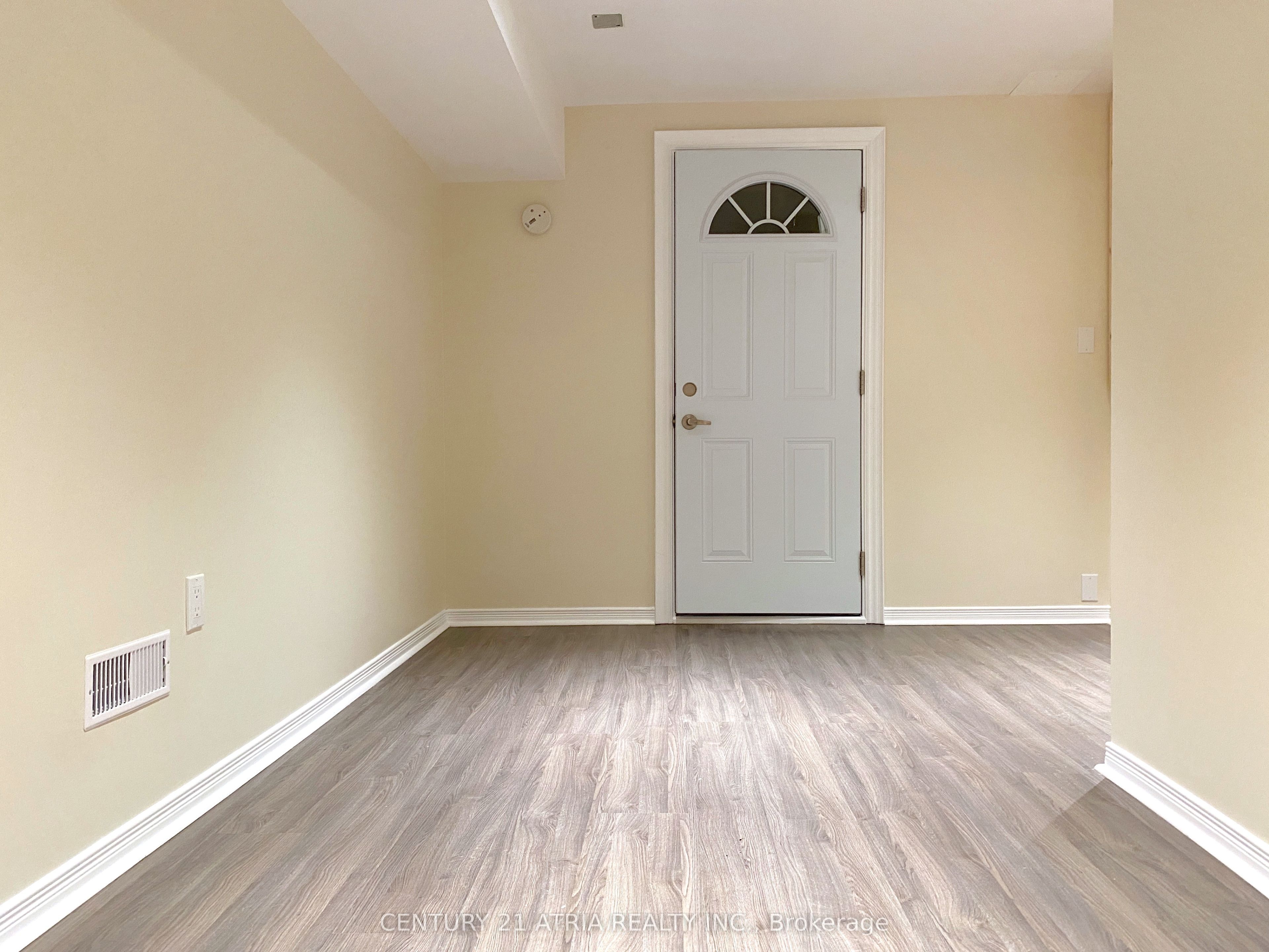 14 Robert Attersley Drive W Property Photo 50