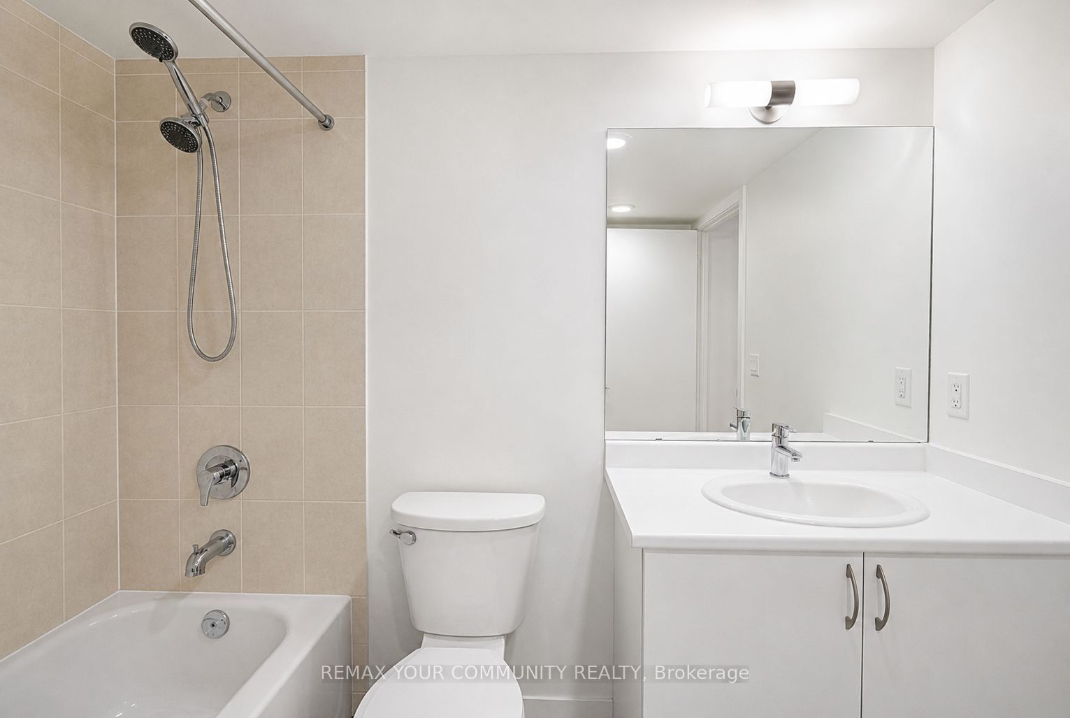 1346 E Danforth Road E 909 Property Photo 13