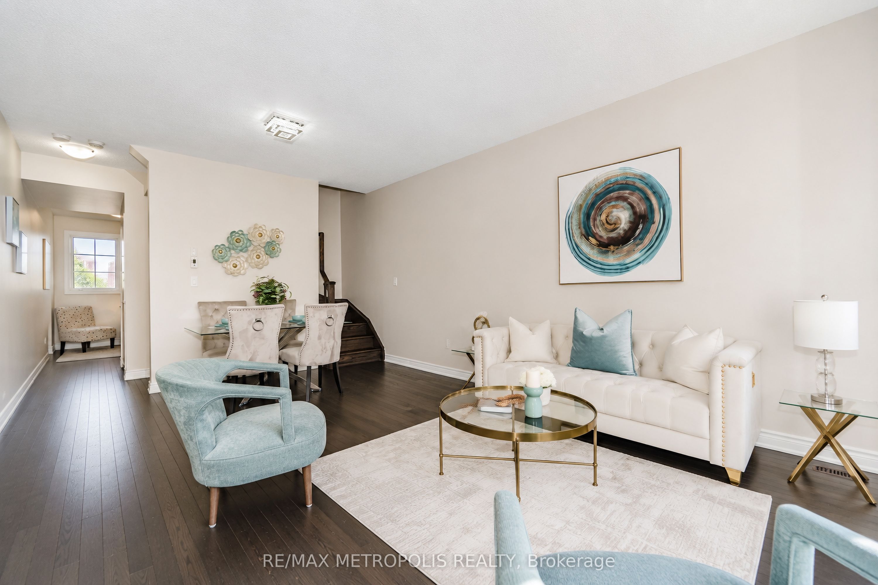 3767b St Clair Avenue E Property Photo 21