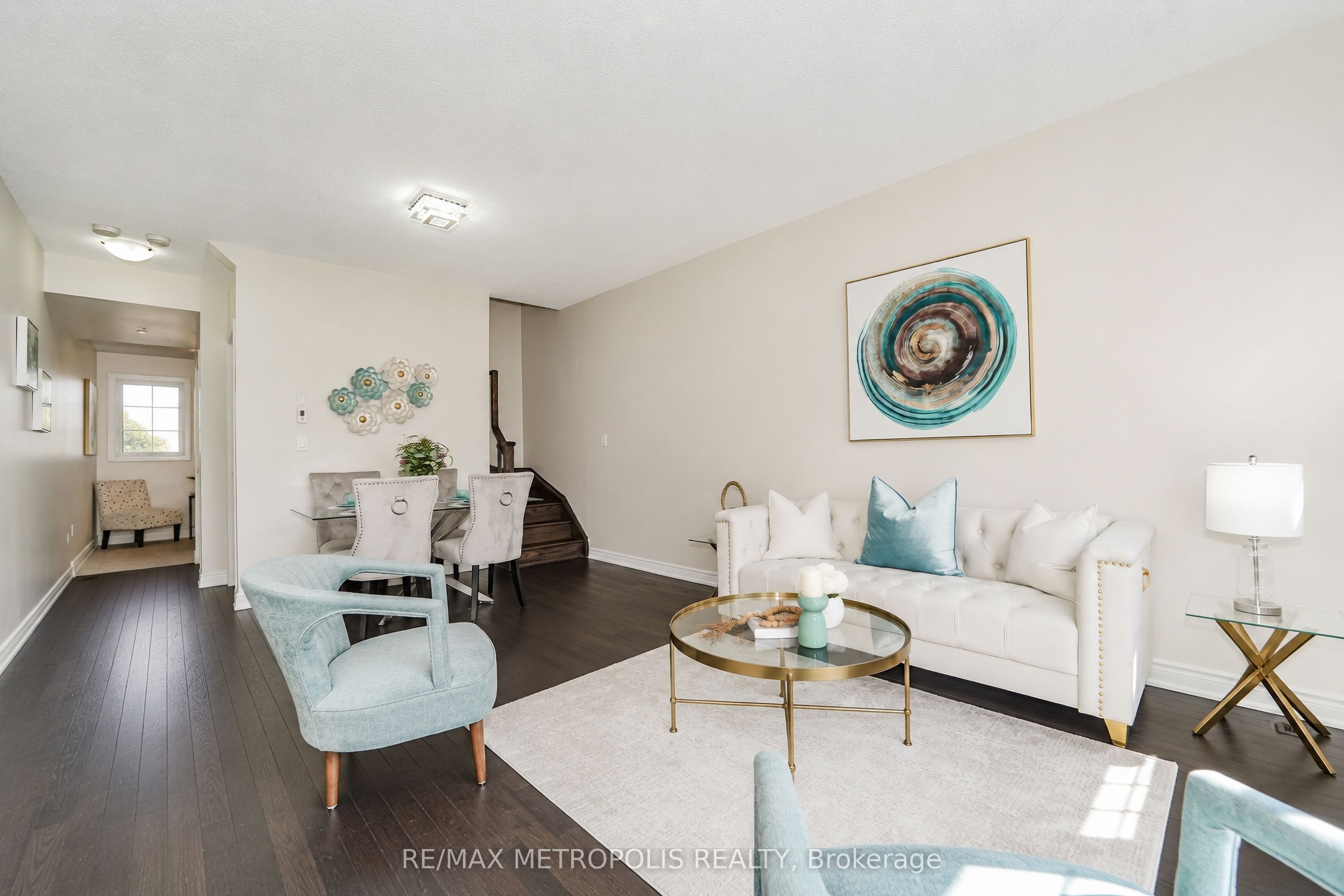 3767b St Clair Avenue E Property Photo 24