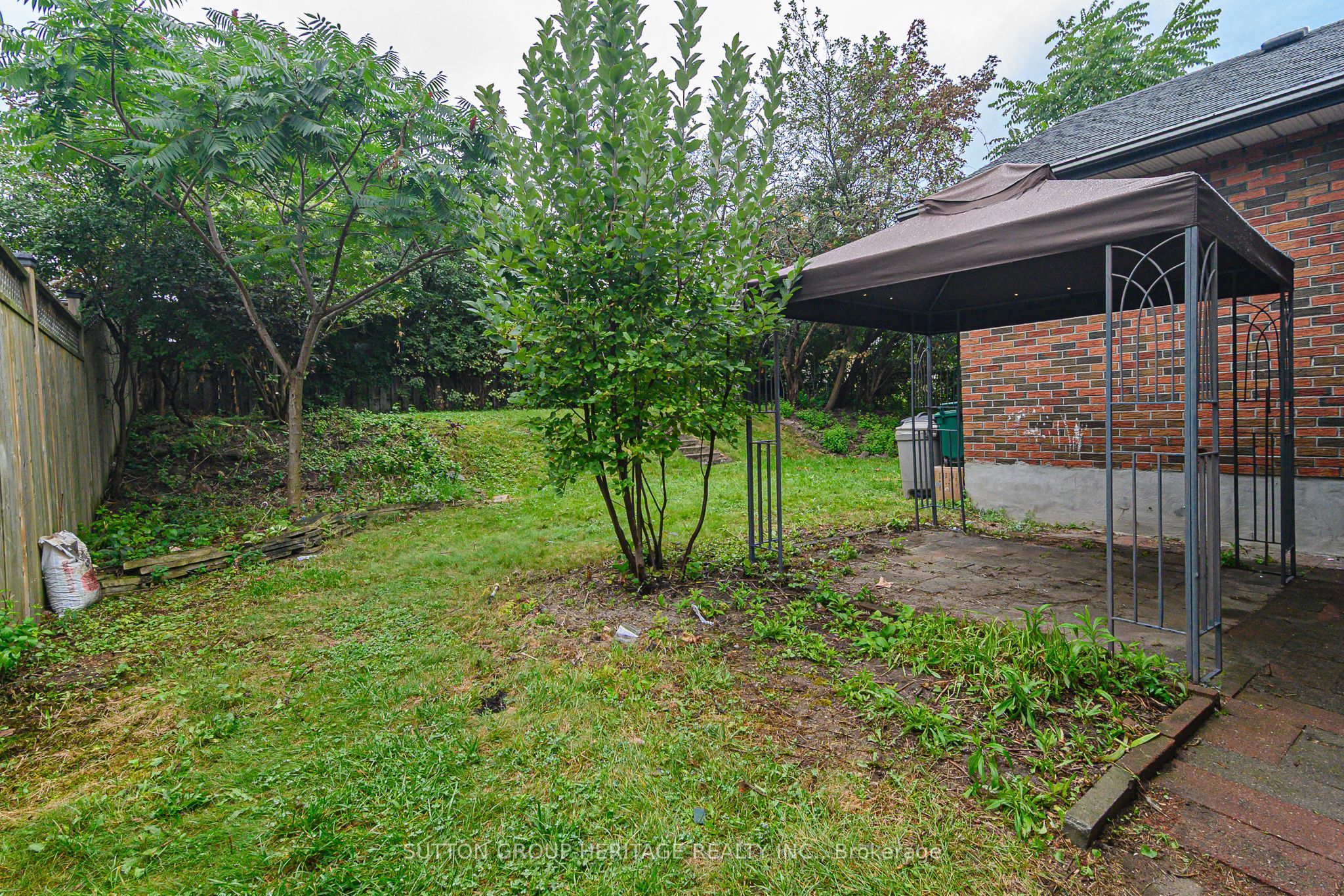 490 Milton Street Property Photo 33