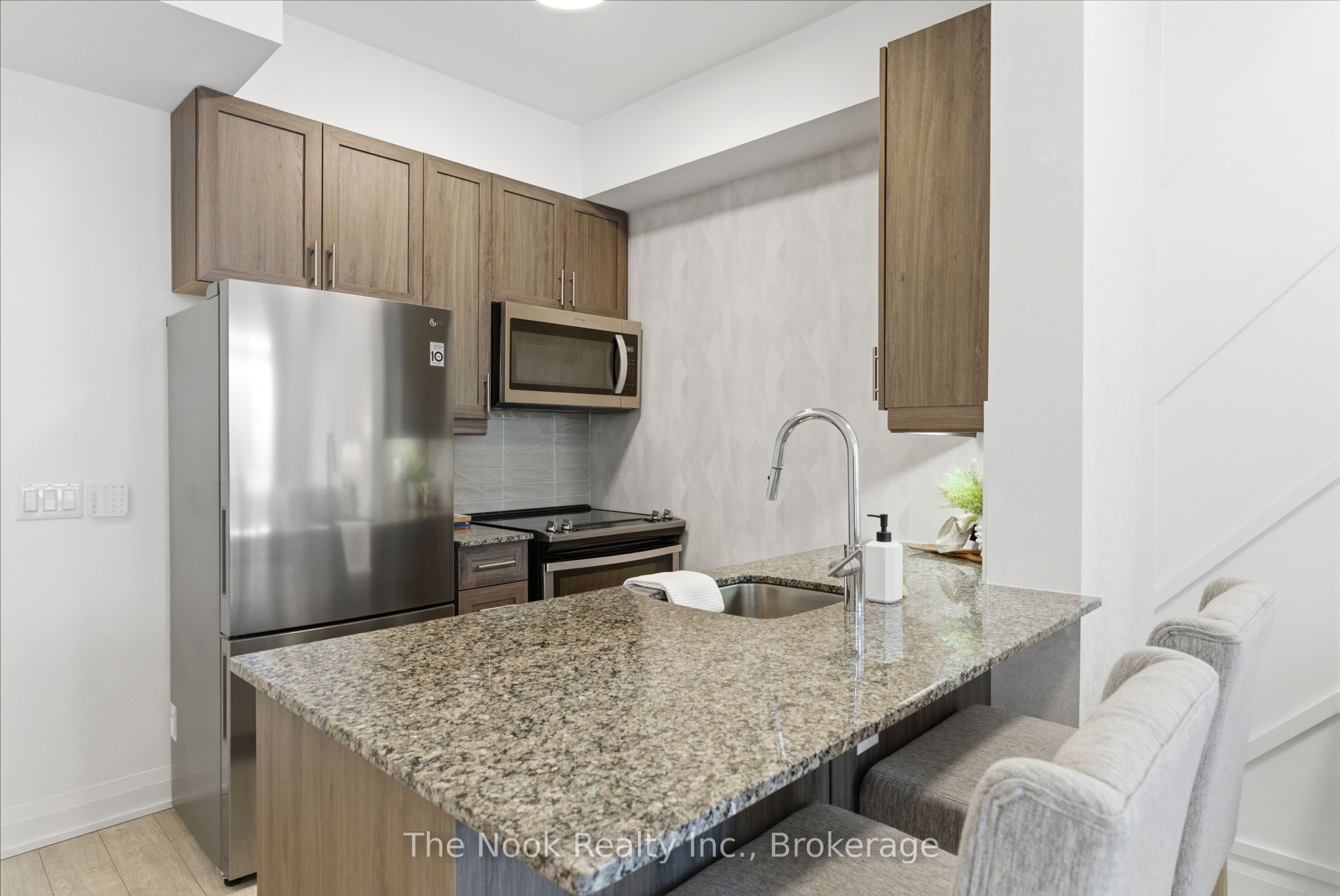 3655 Kingston Road 609 Property Photo 18