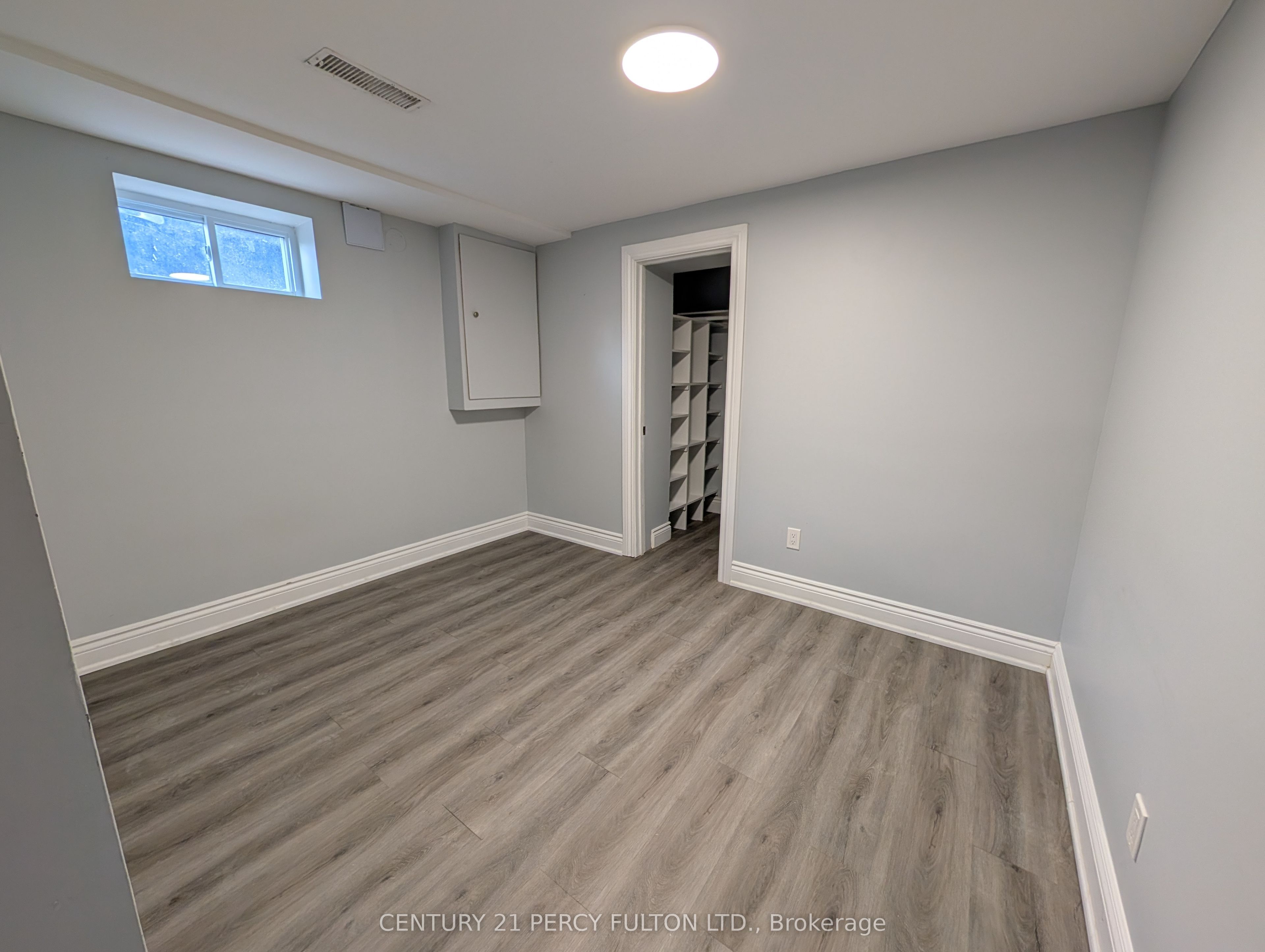270 Wilson Road S Property Photo 6