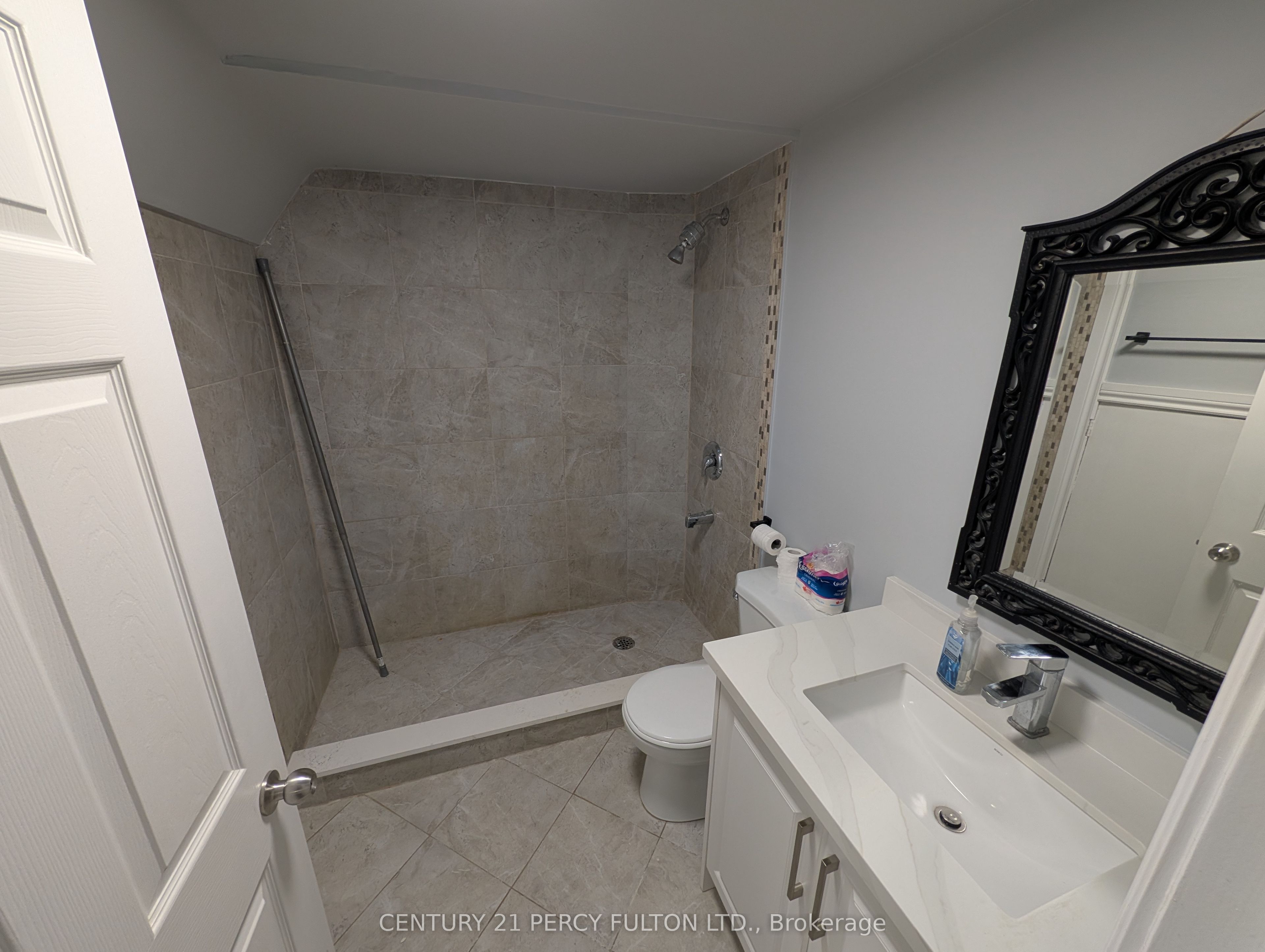 270 Wilson Road S Property Photo 9