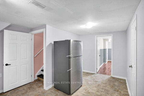58 Avenue Street Property Photo 30