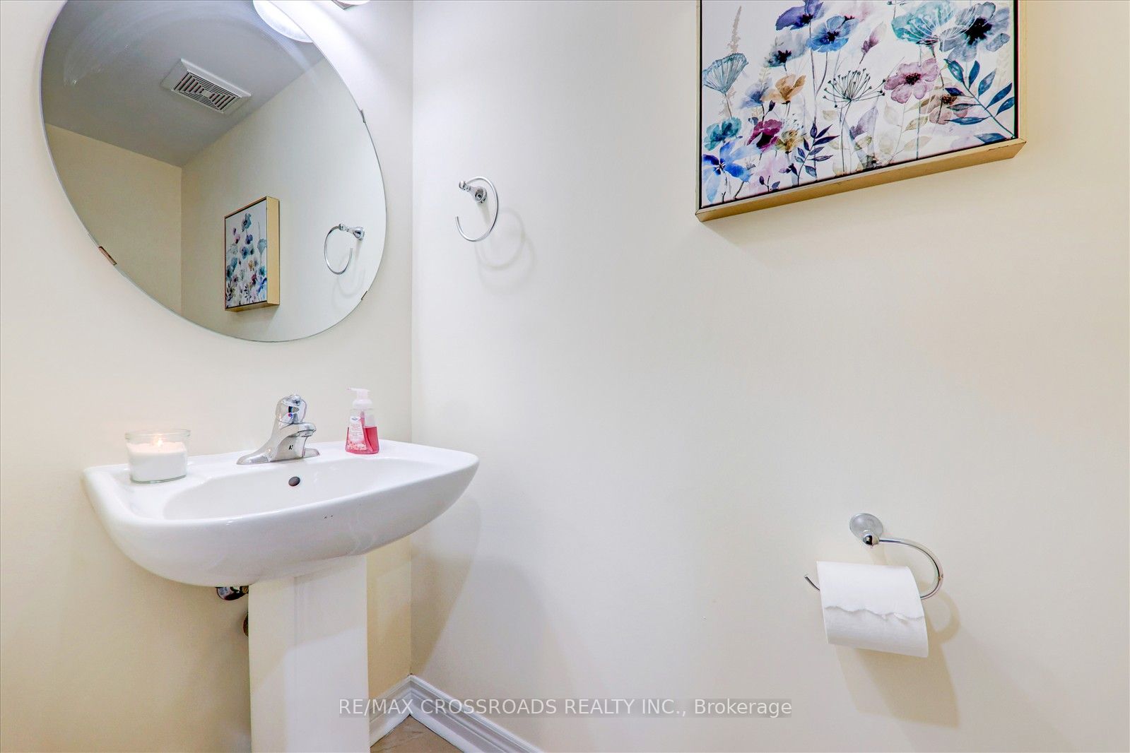 19 Kawneer Terrace Property Photo 10