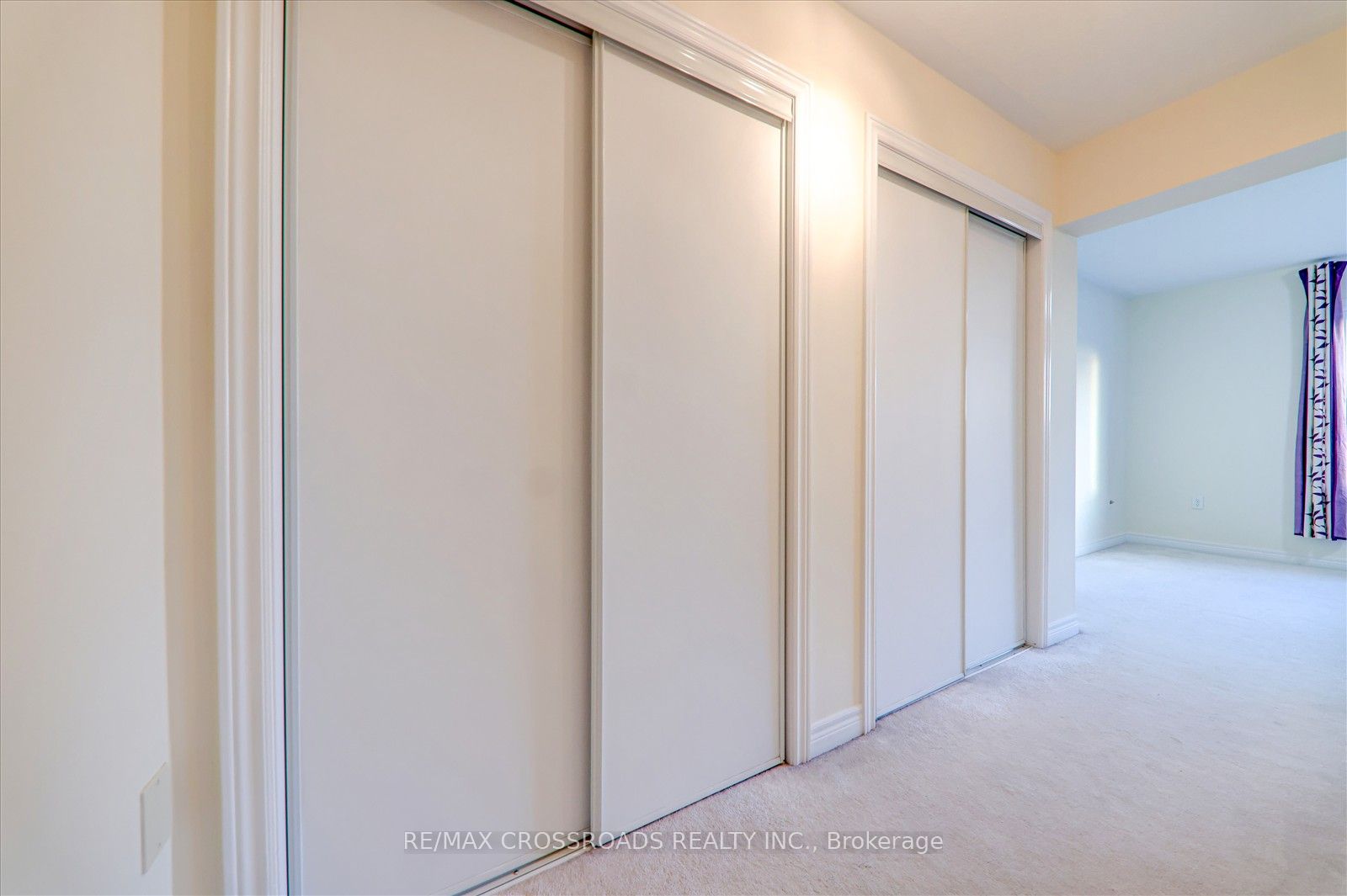 19 Kawneer Terrace Property Photo 23