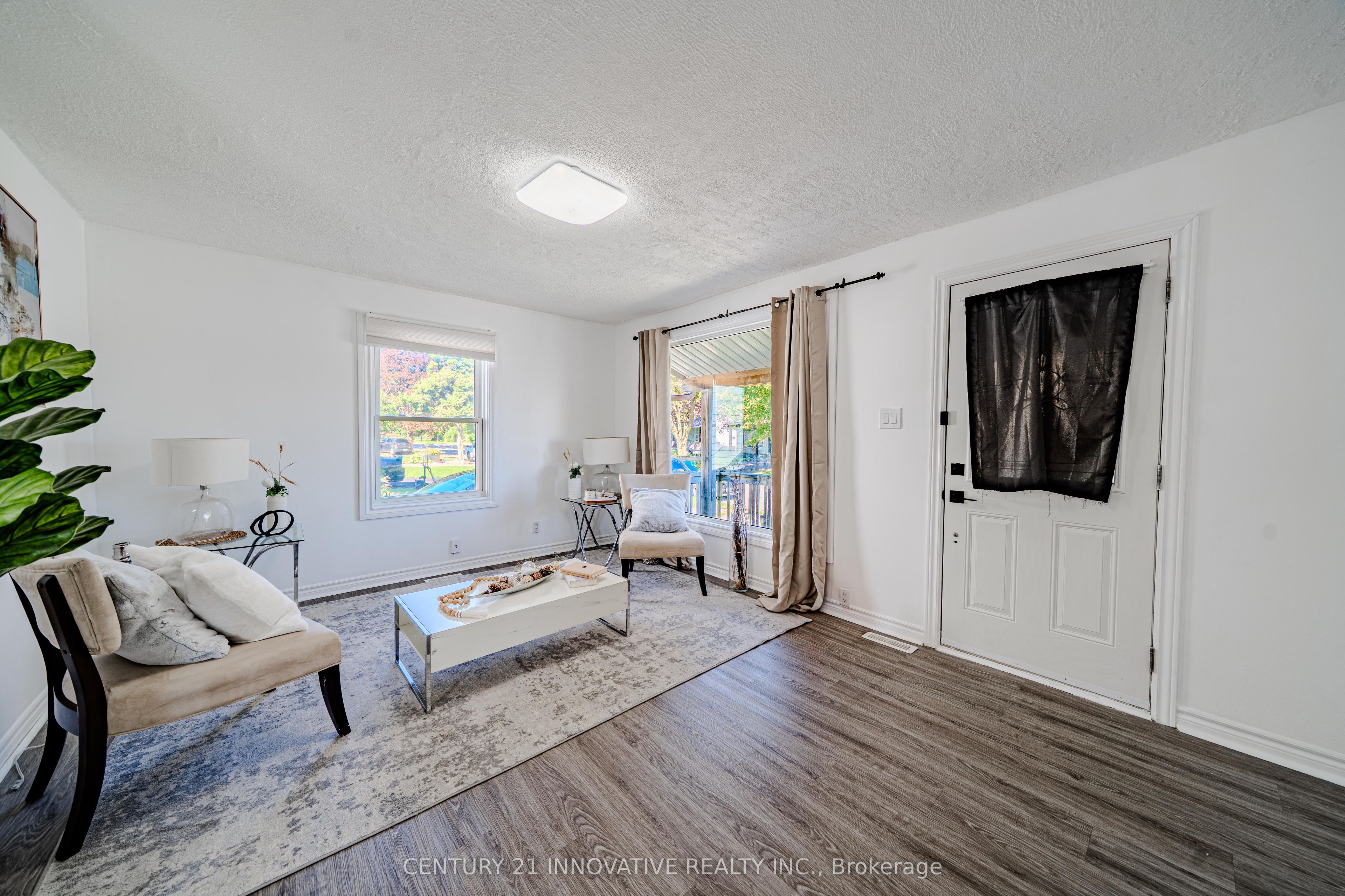 1 Edward Street Property Photo 8