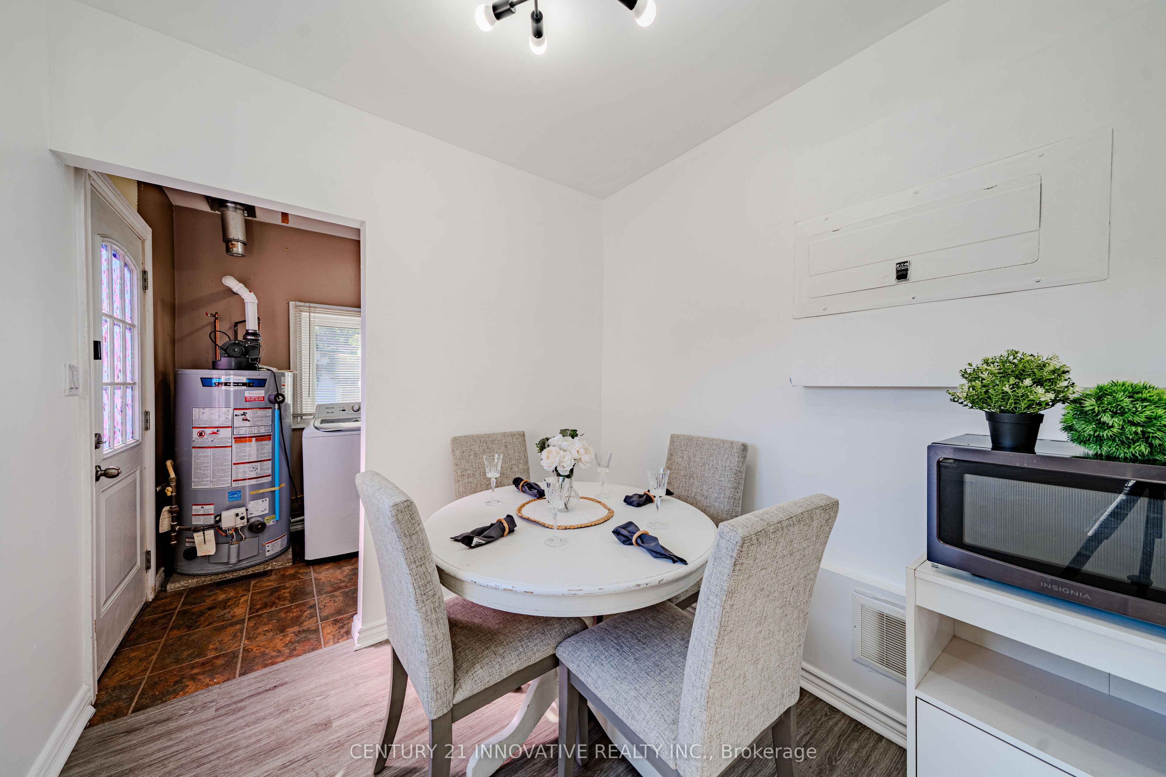 1 Edward Street Property Photo 17