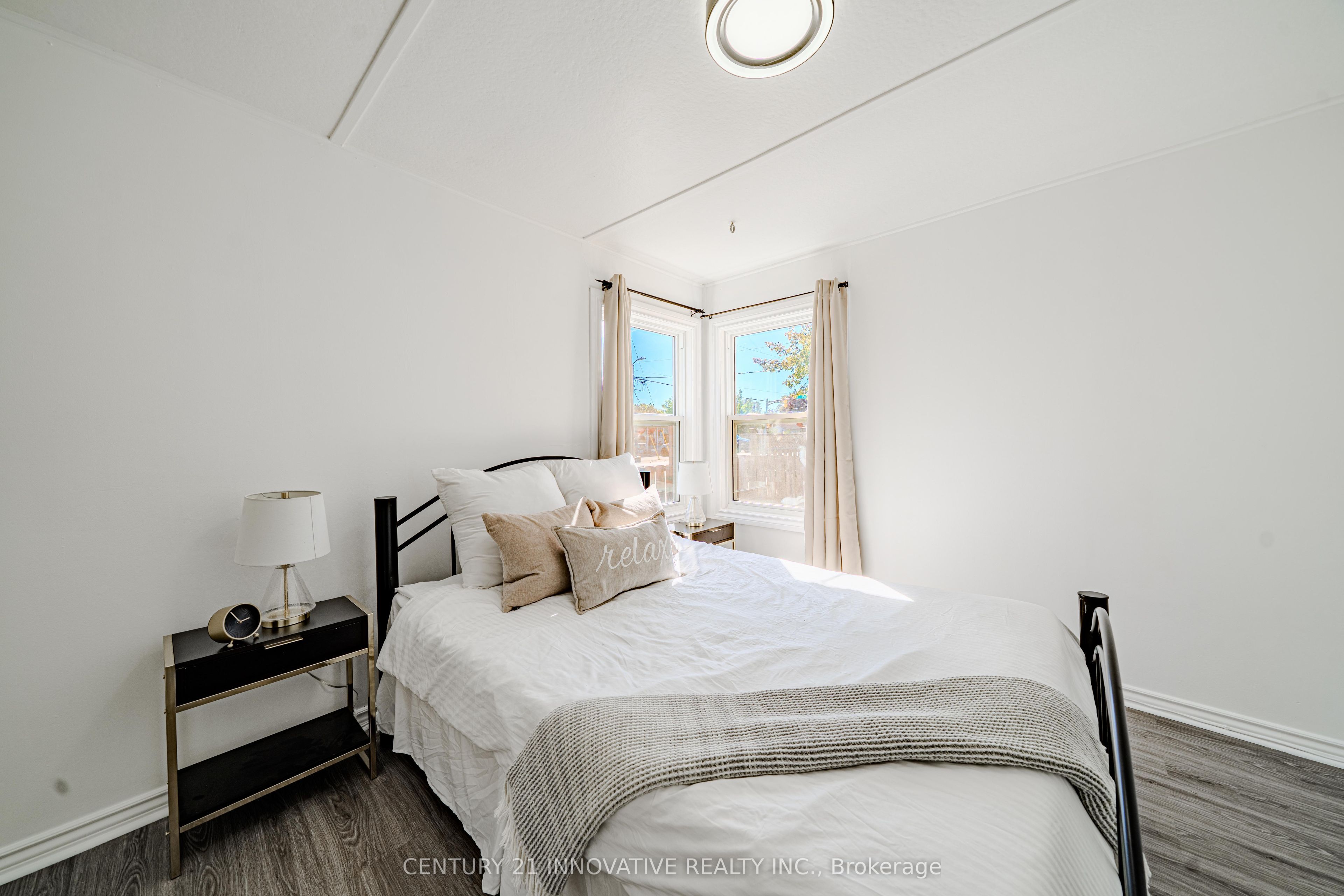 1 Edward Street Property Photo 21