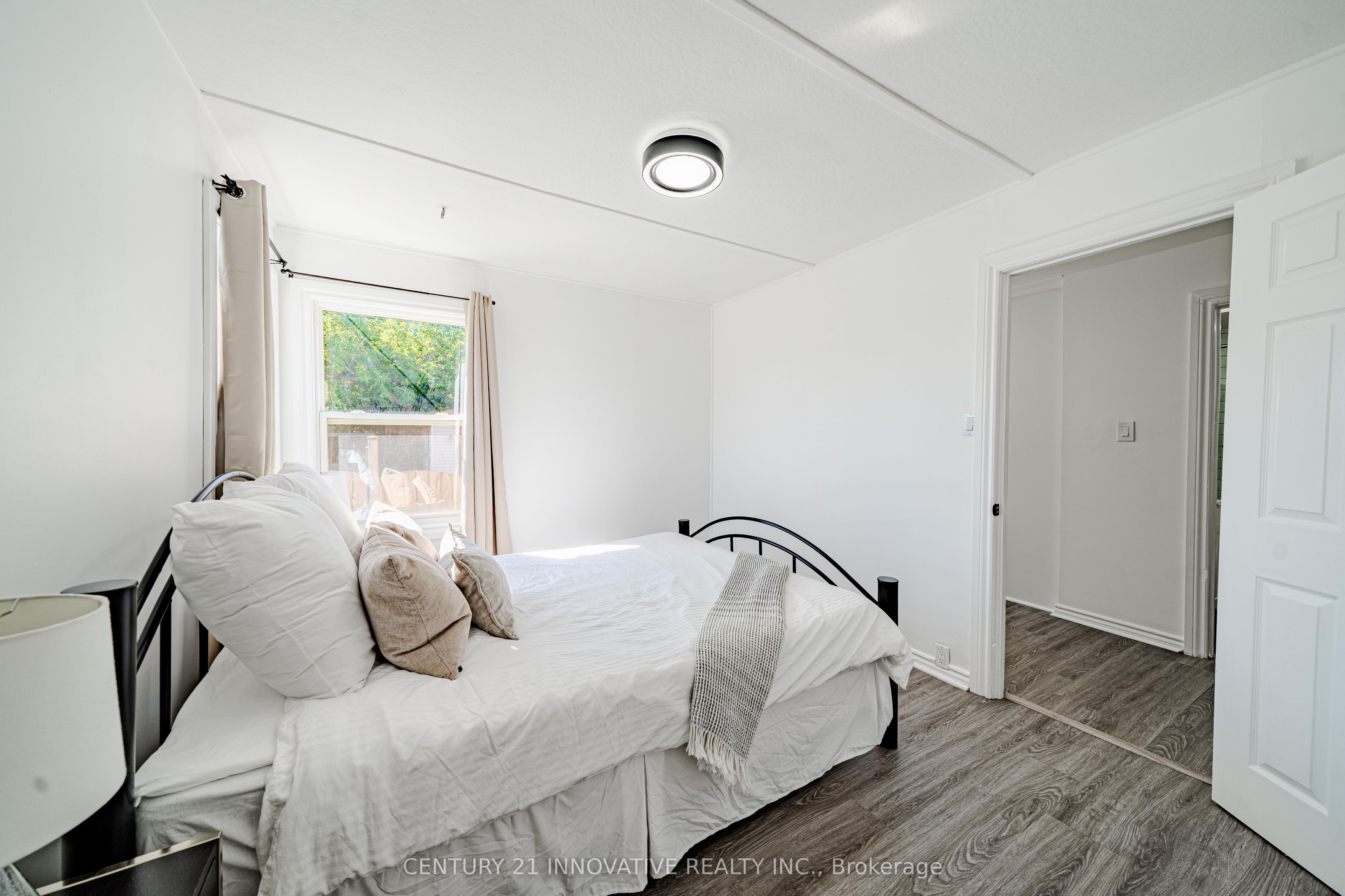 1 Edward Street Property Photo 23