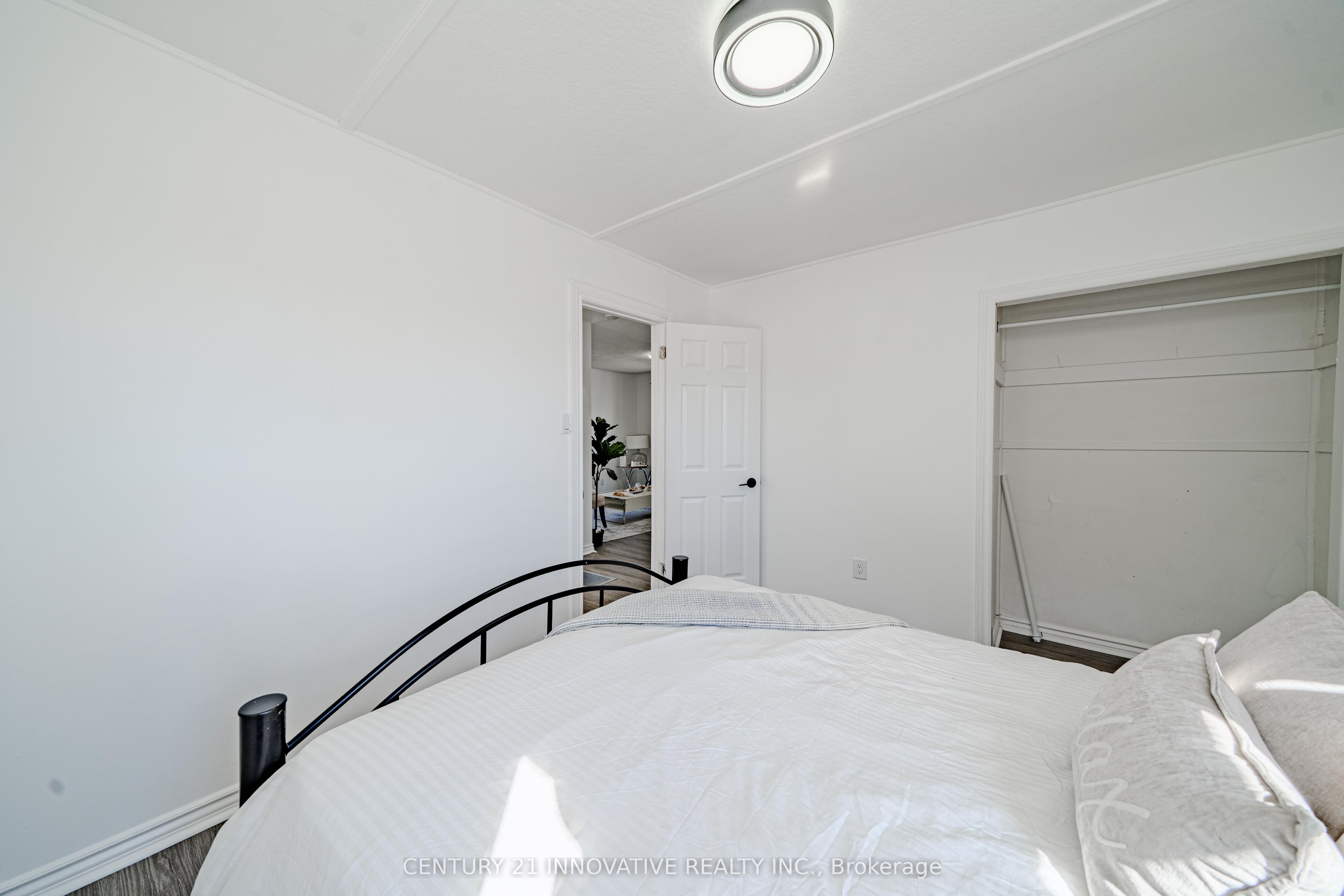 1 Edward Street Property Photo 25