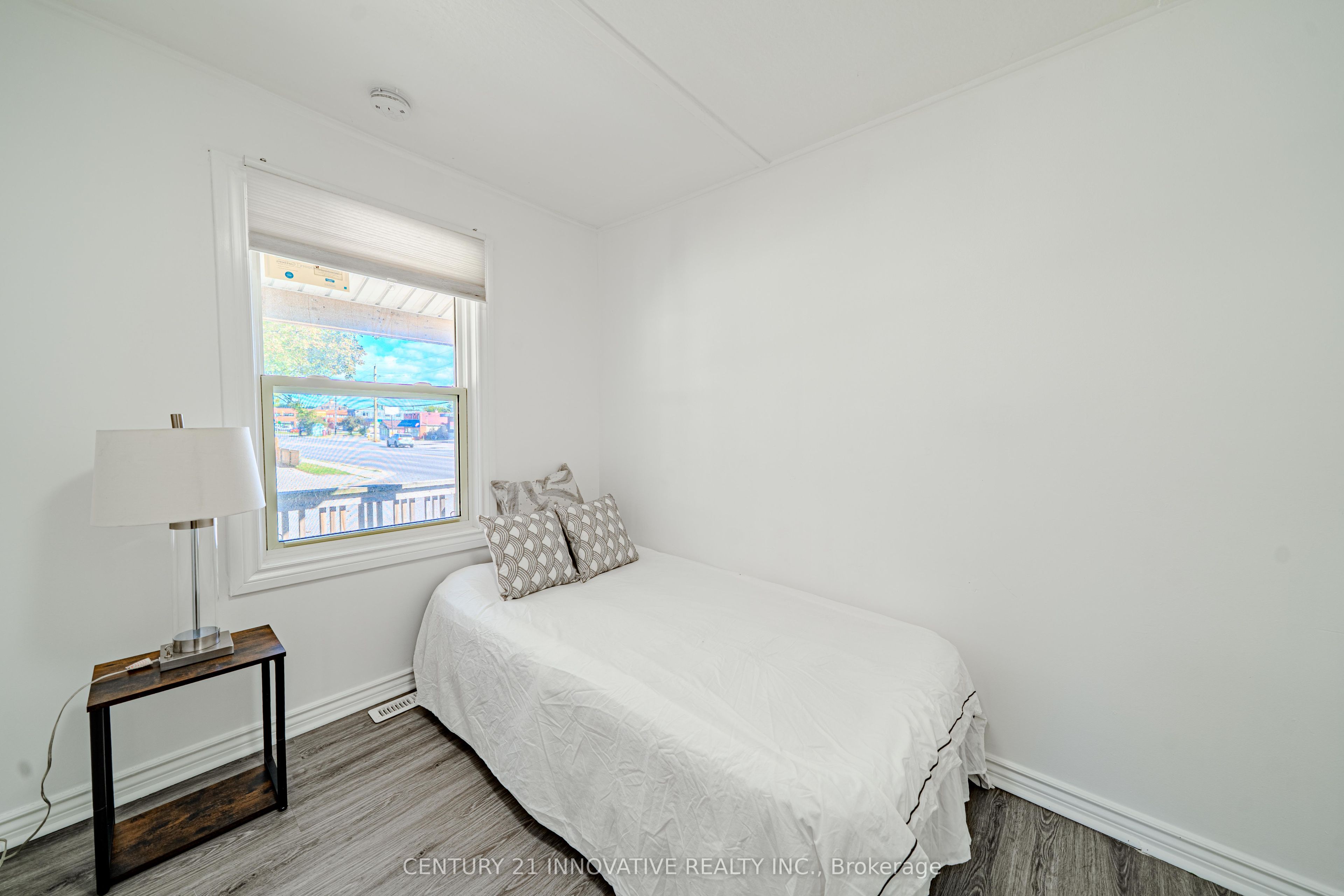 1 Edward Street Property Photo 26
