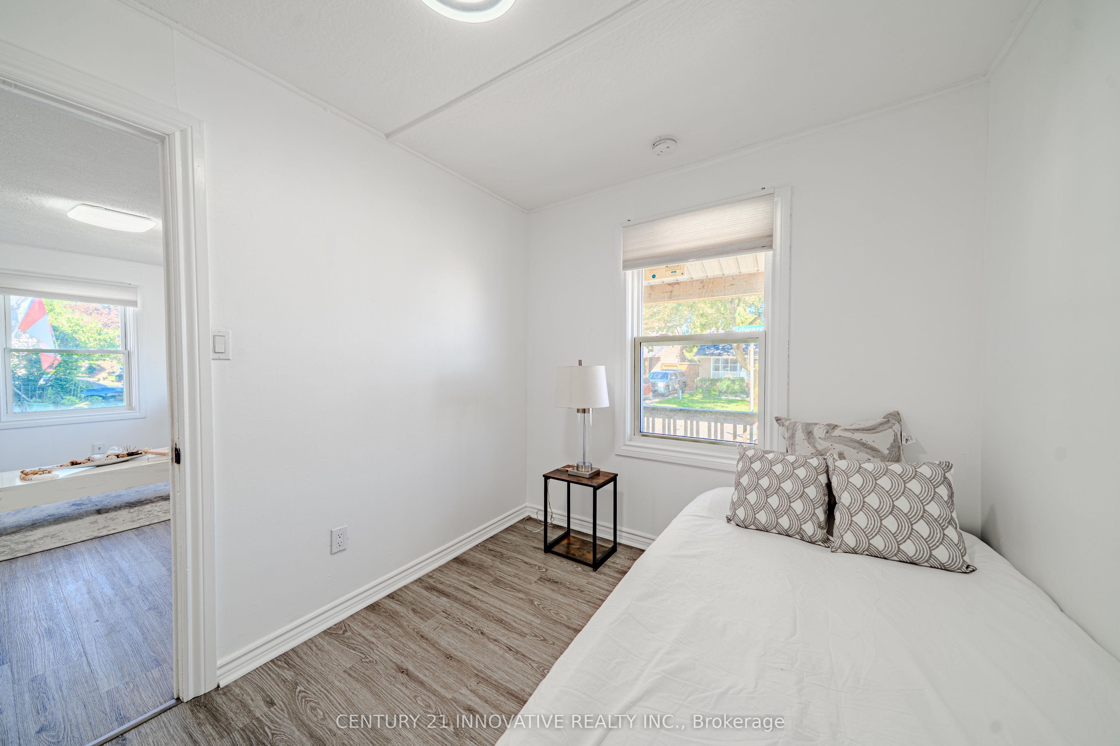 1 Edward Street Property Photo 28