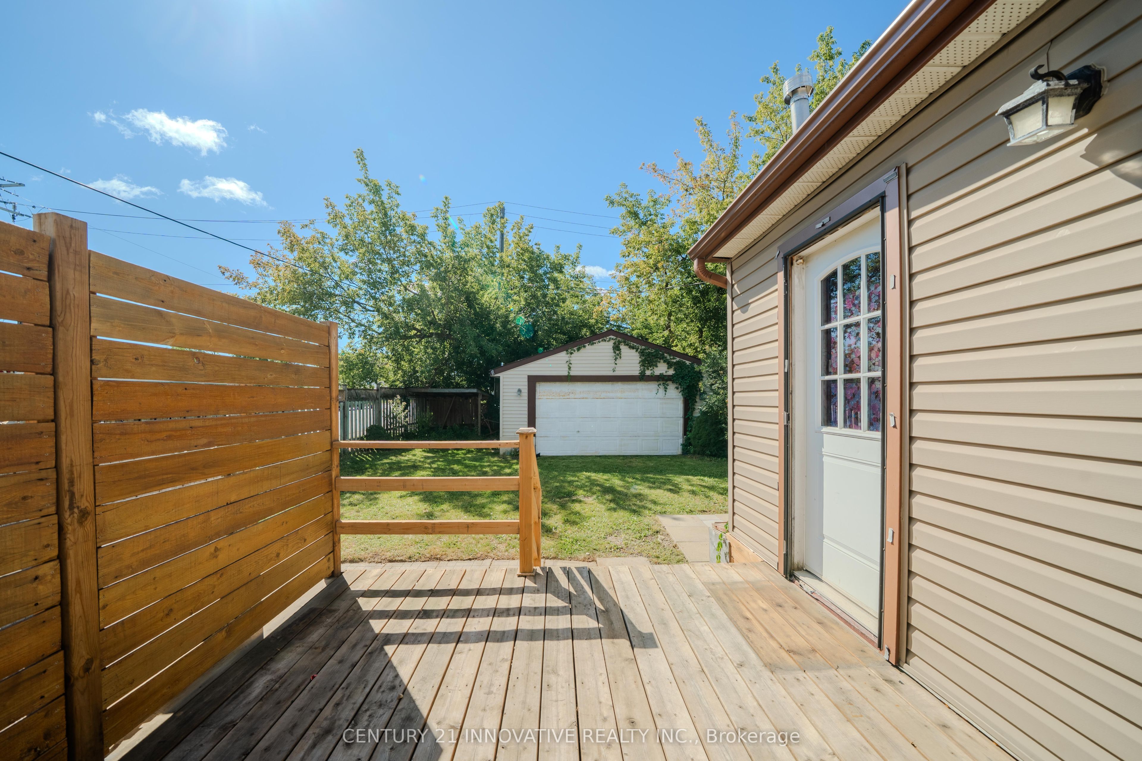1 Edward Street Property Photo 31