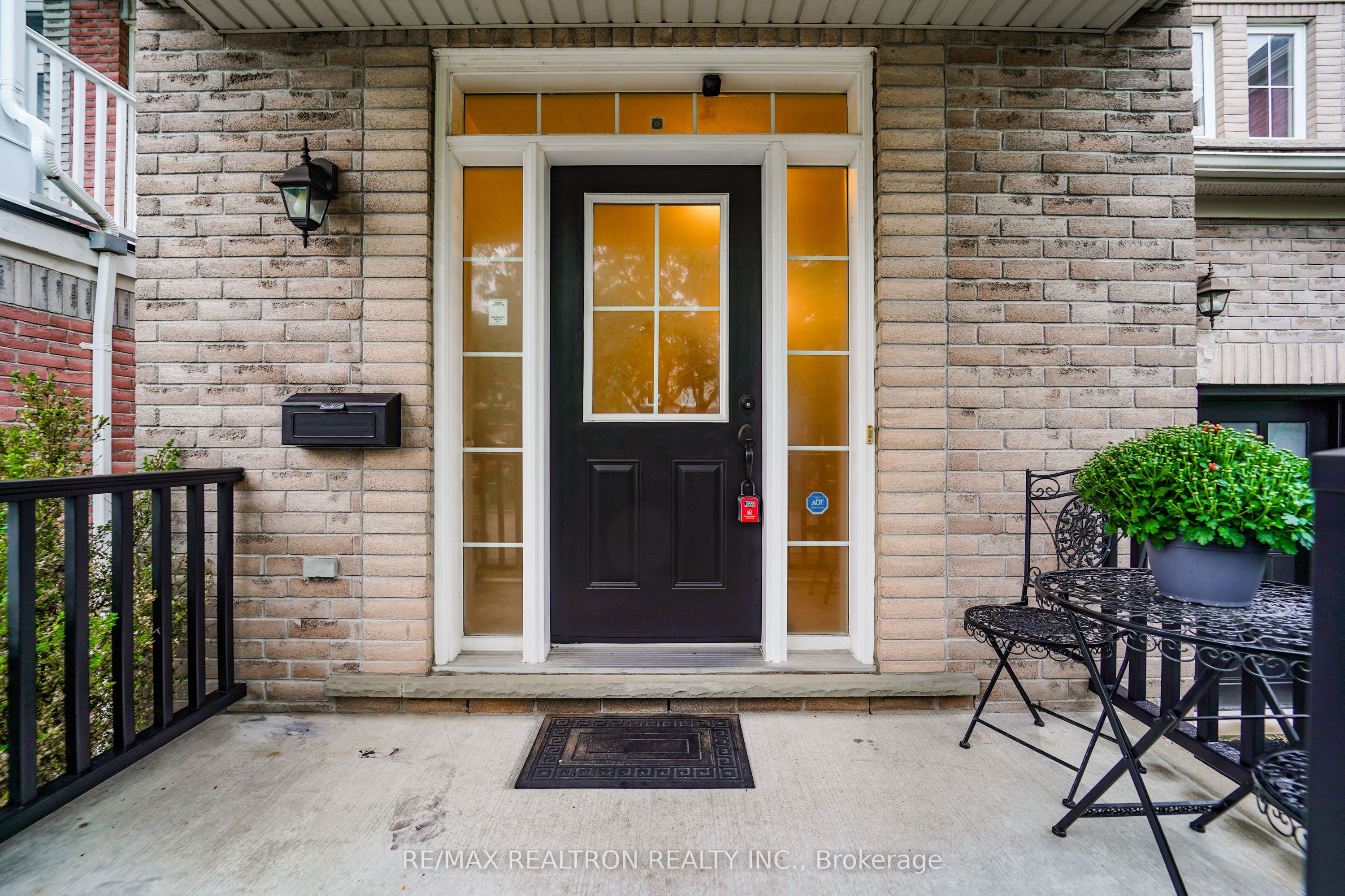 18 Byram Downs Street Property Photo 4