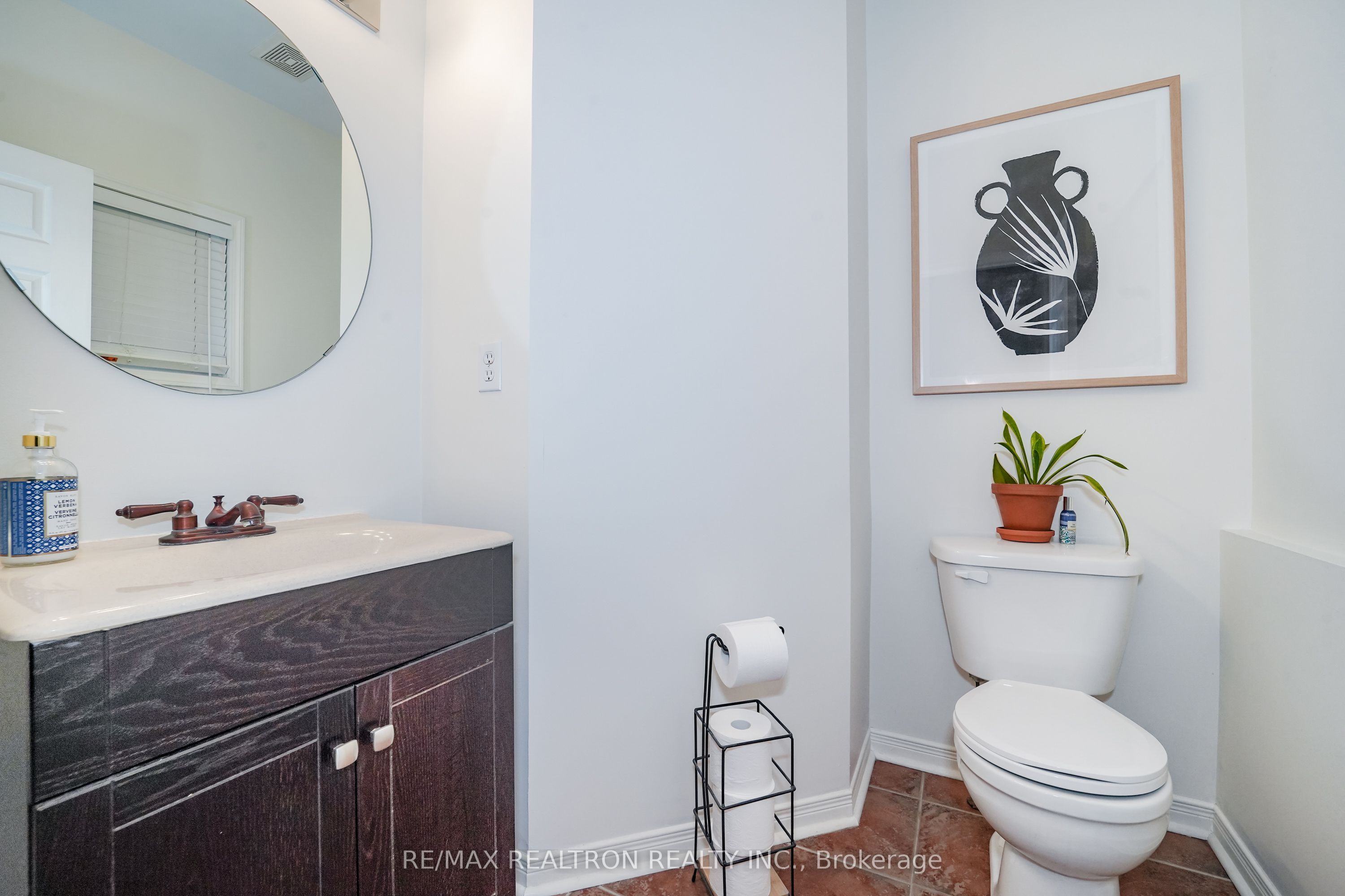 18 Byram Downs Street Property Photo 15