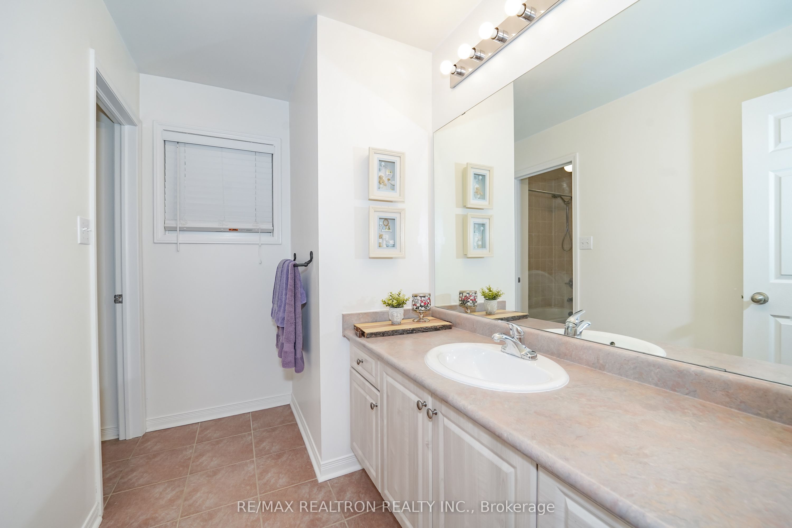 18 Byram Downs Street Property Photo 27