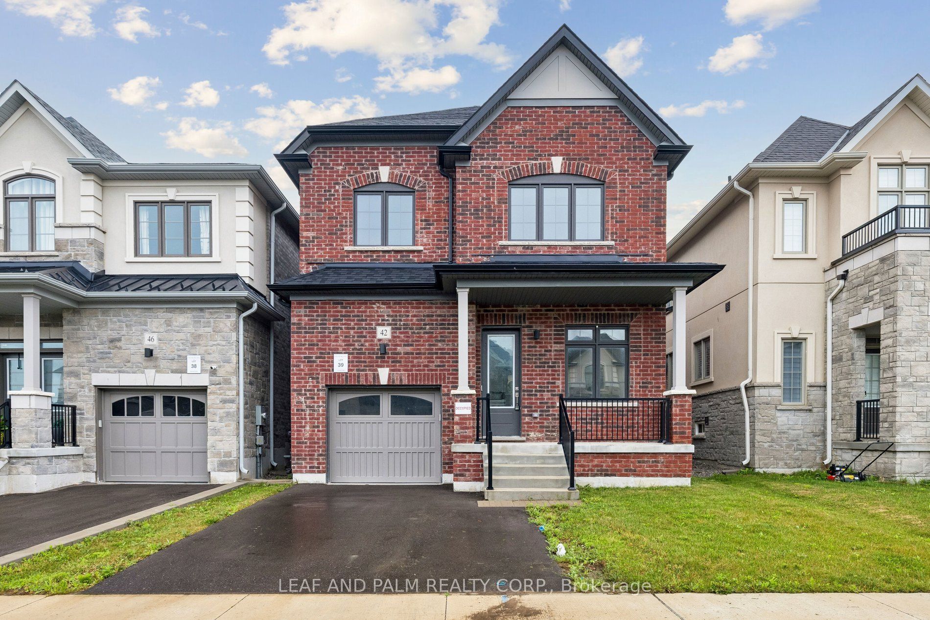 42 Northrop Avenue Property Photo 1