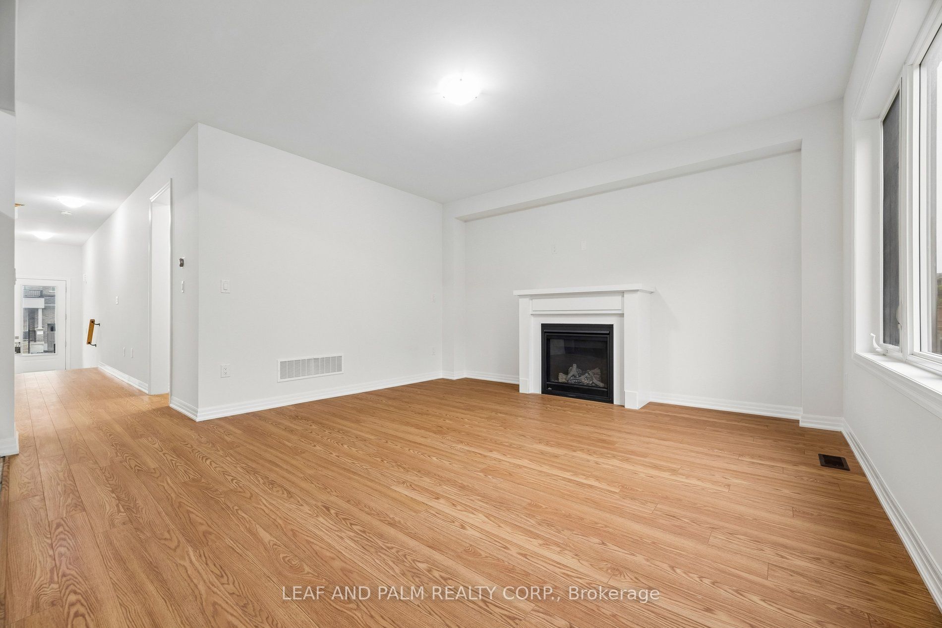 42 Northrop Avenue Property Photo 10