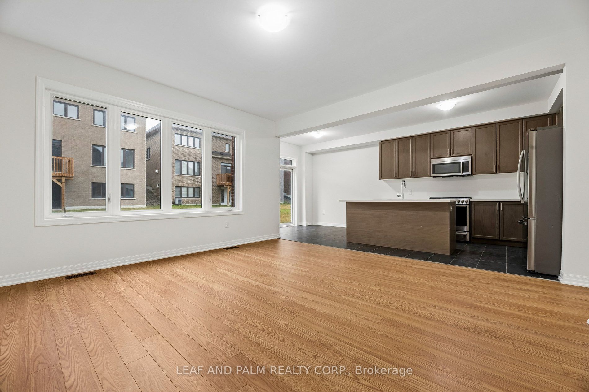 42 Northrop Avenue Property Photo 12