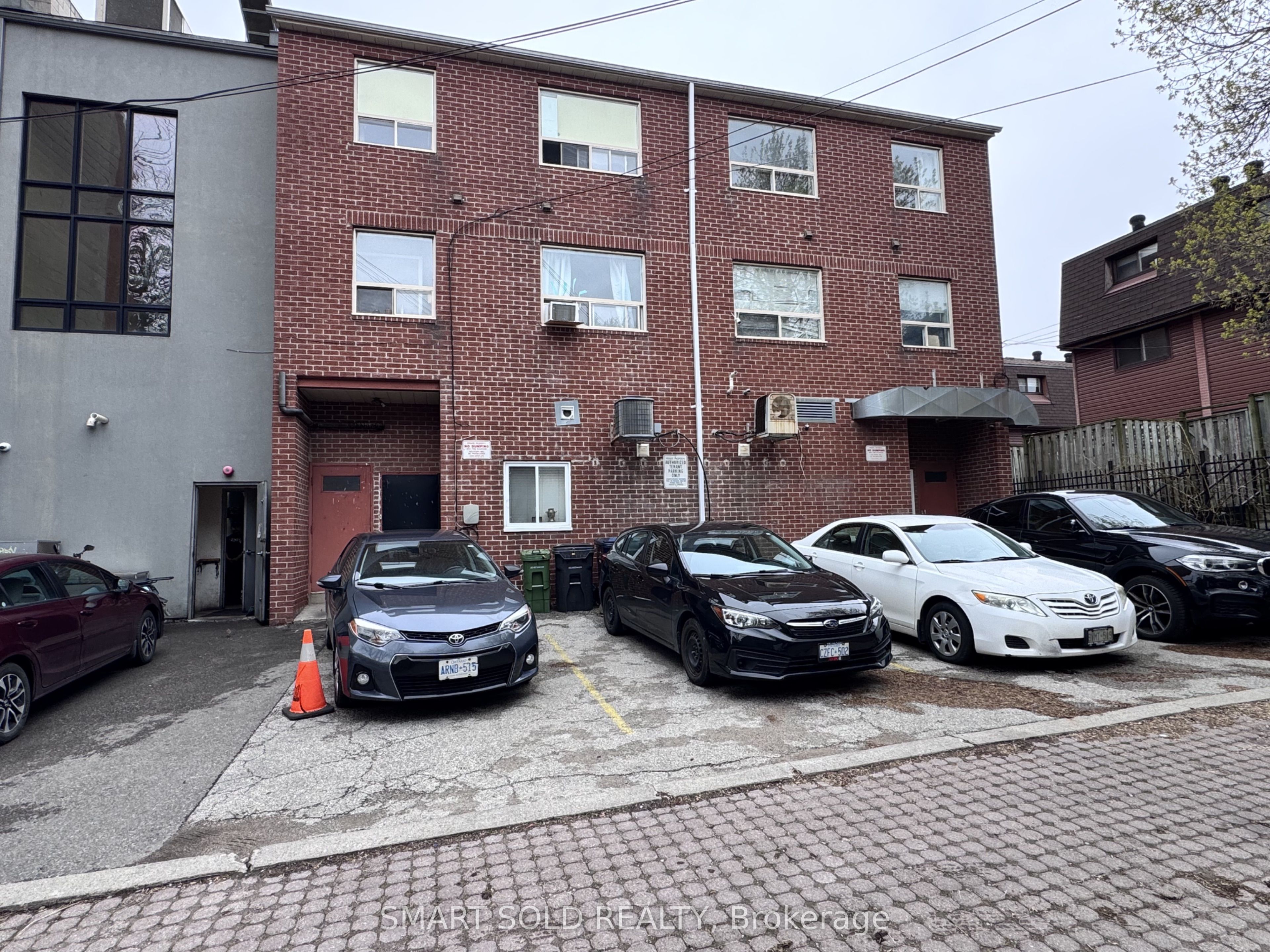269 Broadview Avenue Property Photo 12