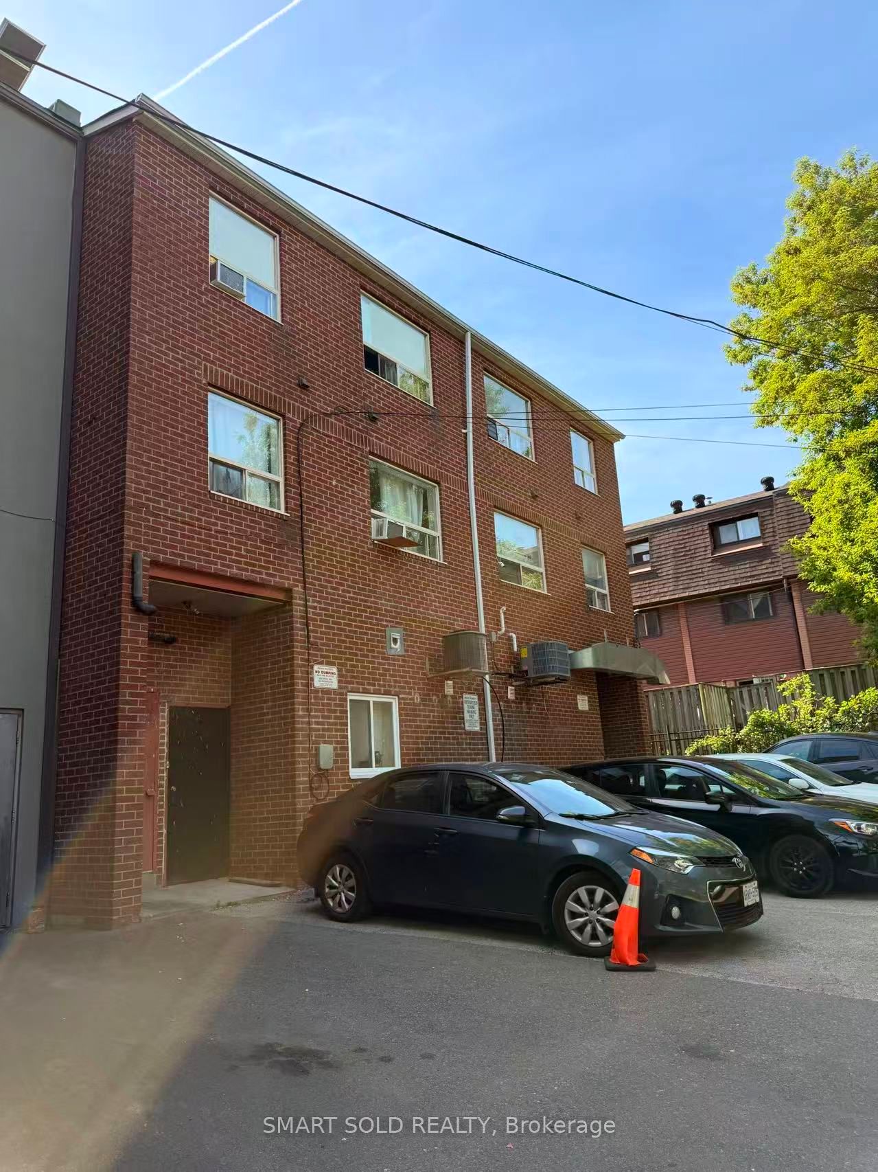 269 Broadview Avenue Property Photo 13