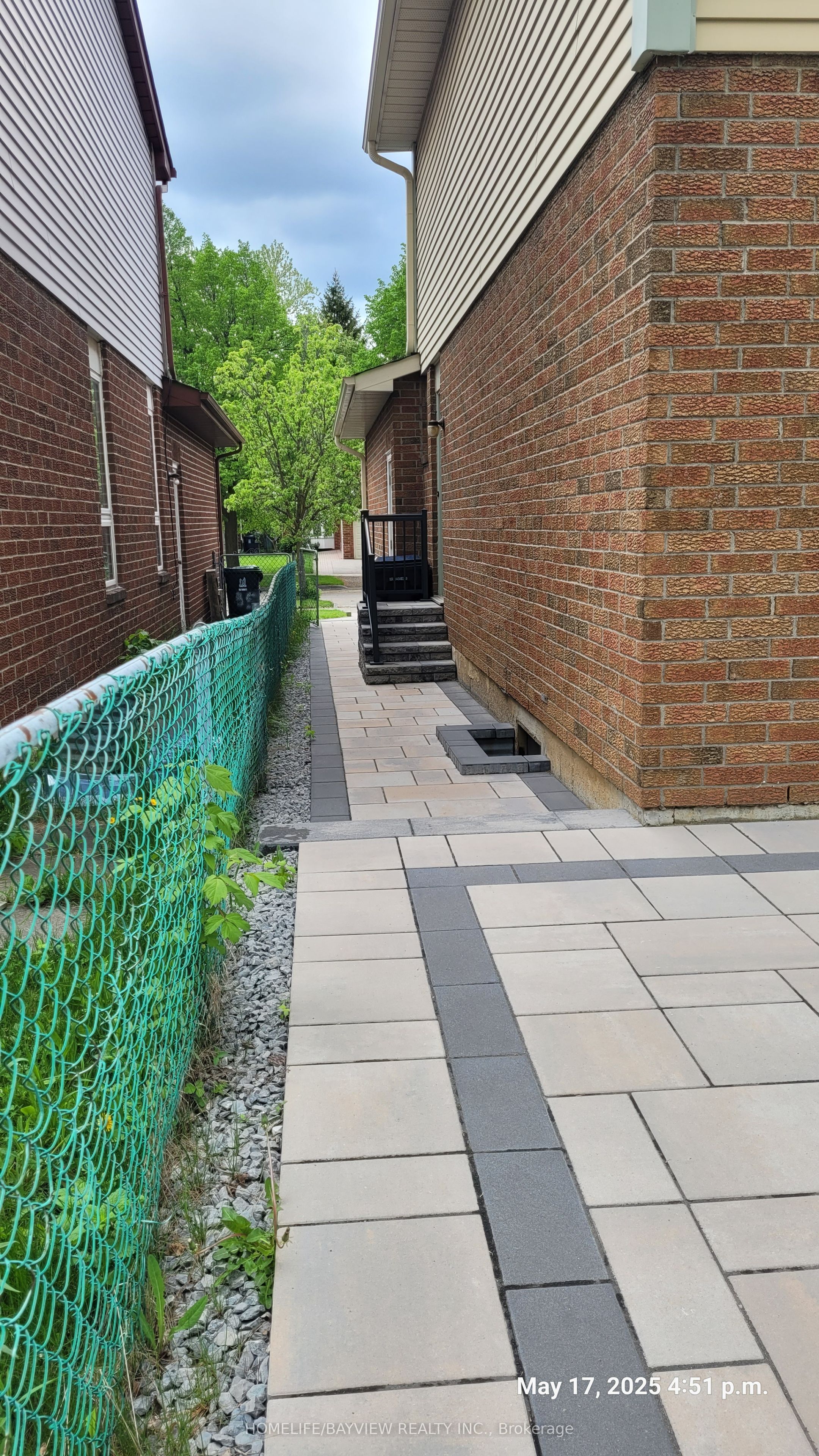 87 Moorehouse Drive Property Photo 4
