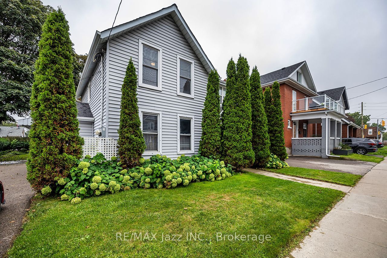 97 Adelaide Avenue E East Property Photo 1