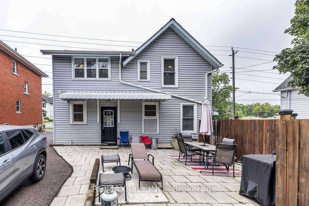 97 Adelaide Avenue E East Property Photo 7