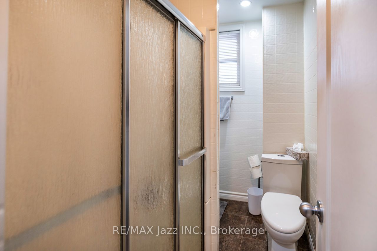 97 Adelaide Avenue E East Property Photo 21