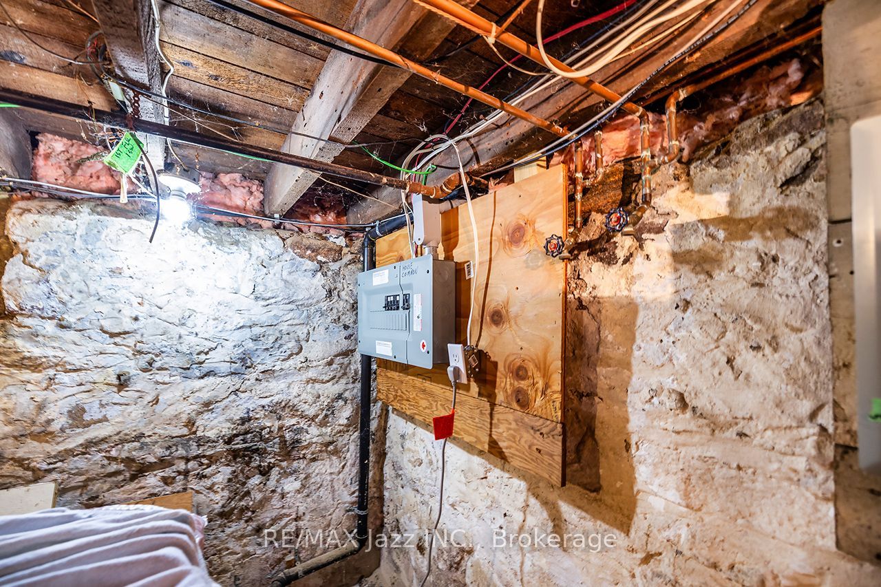 97 Adelaide Avenue E East Property Photo 31