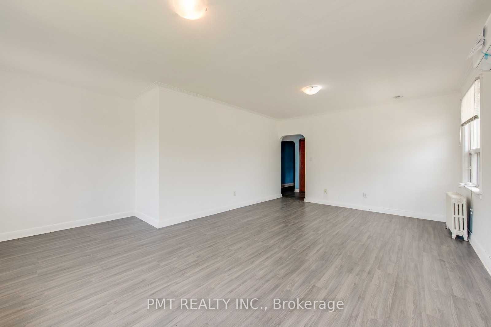 58 Leyton Avenue 6 Property Photo 3