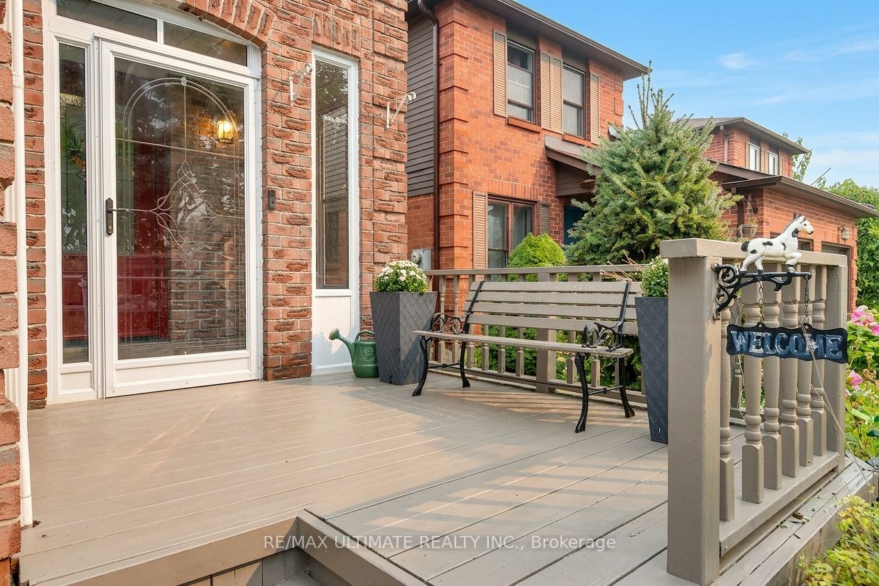 73 Cluett Drive Property Photo 3