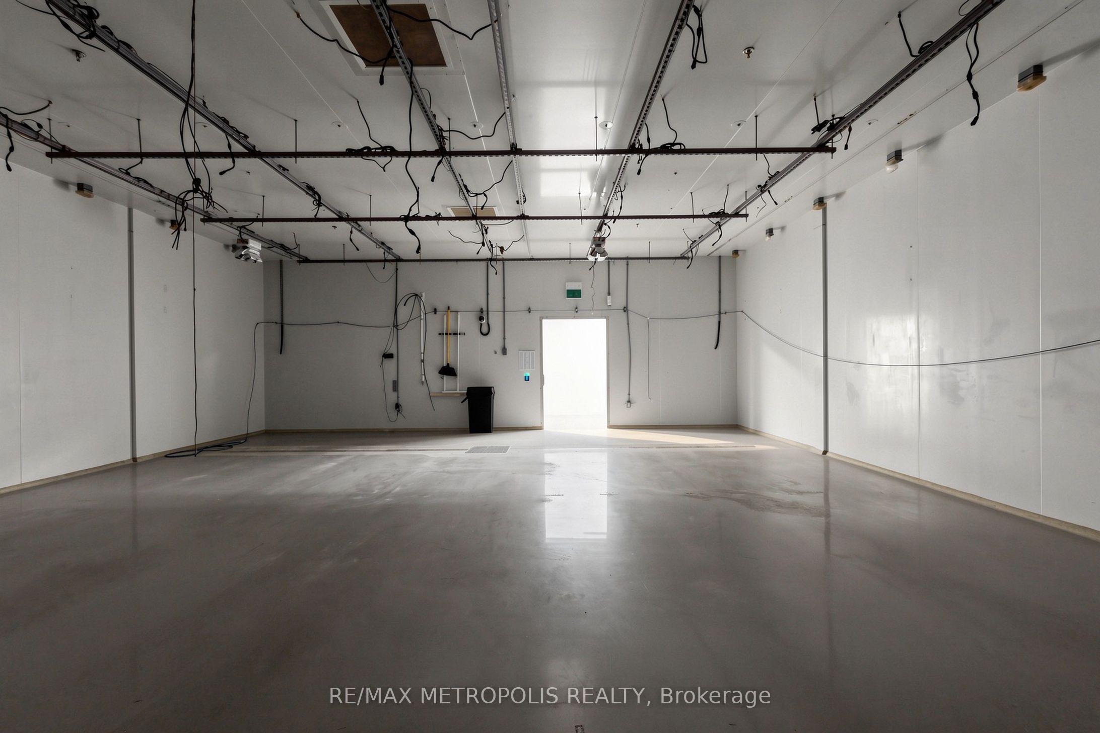 1773 Bayly Street Property Photo 4