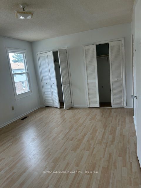 201 Alexmuir Boulevard 82 Property Photo 19