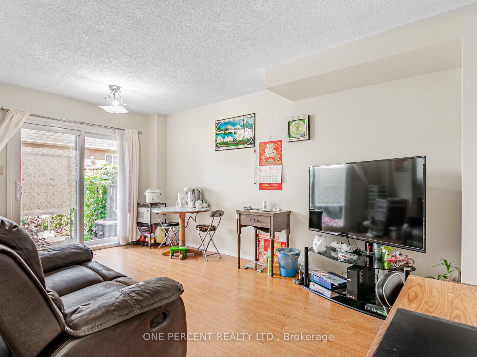 45 West Burton Court Property Photo 6