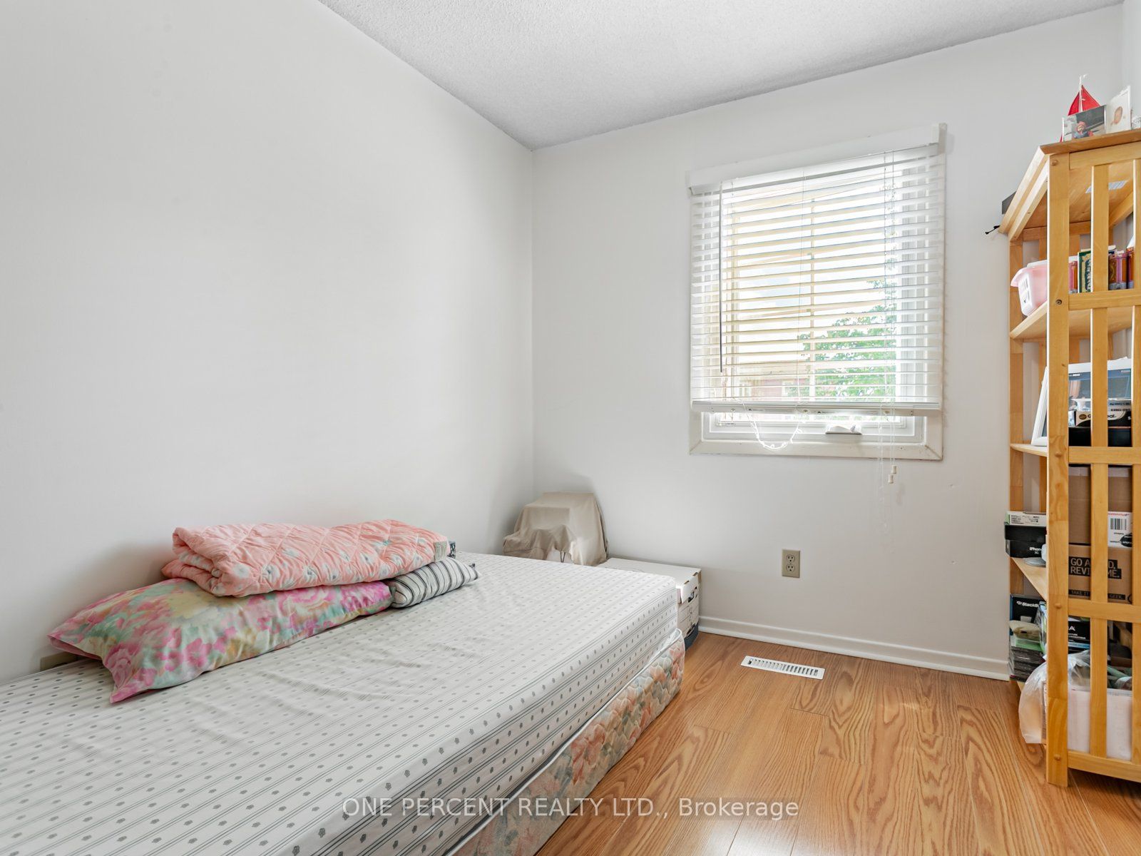 45 West Burton Court Property Photo 12