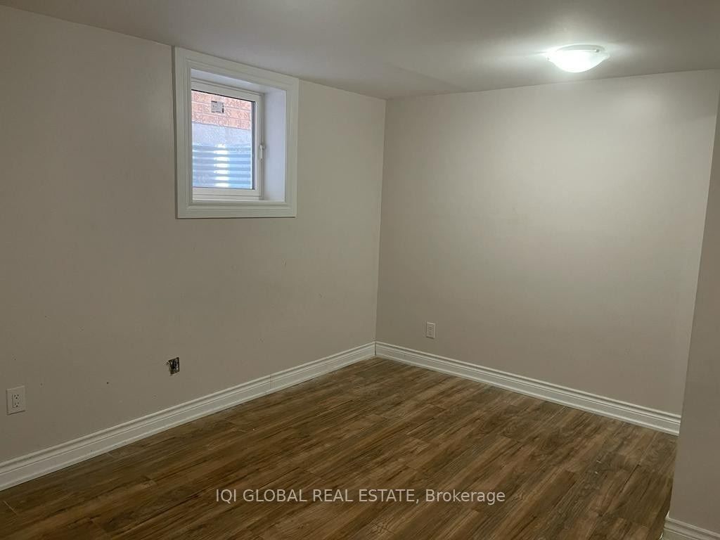 29 Nobbs Drive Bsmt Property Photo 8